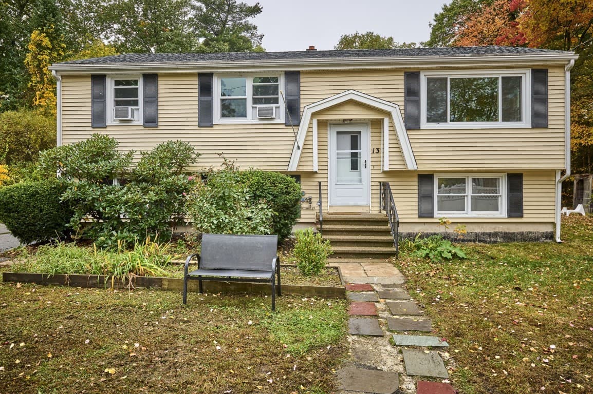 Single Family Residence at 13 Fernglade Rd, Burlington MA 01803, photo 3 of 36
