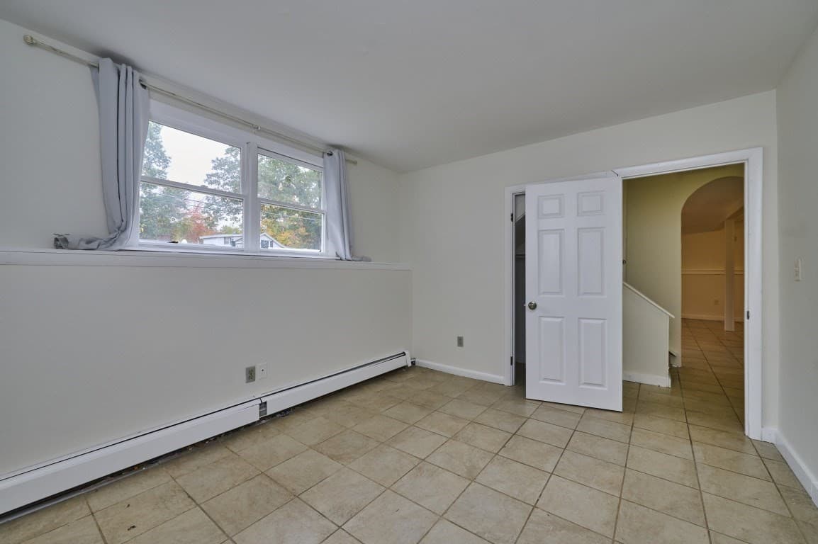 Single Family Residence at 13 Fernglade Rd, Burlington MA 01803, photo 28 of 36