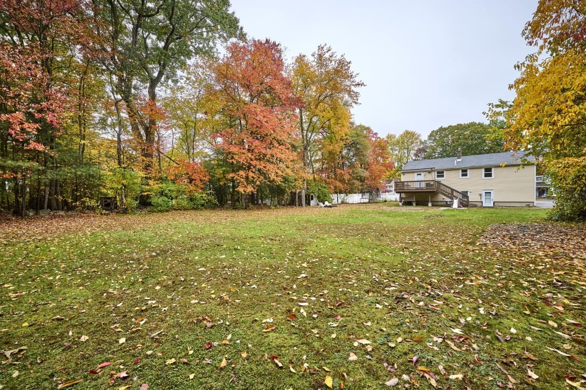 Single Family Residence at 13 Fernglade Rd, Burlington MA 01803, photo 5 of 36