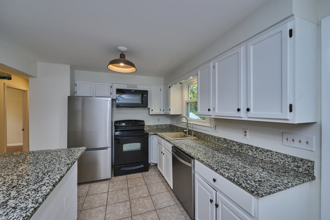 Single Family Residence at 13 Fernglade Rd, Burlington MA 01803, photo 14 of 36
