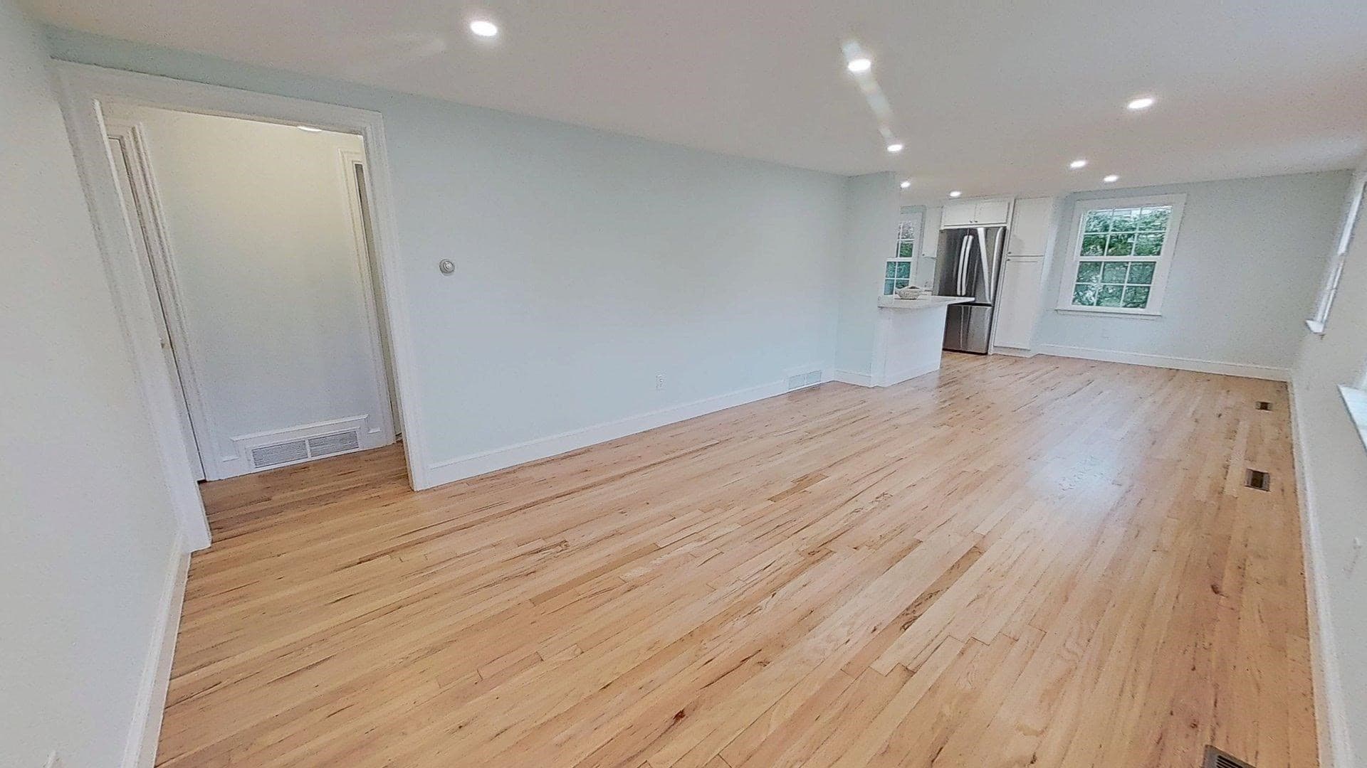 Single Family Residence at 28 Lakefield Rd, Yarmouth MA 02664, photo 7 of 30