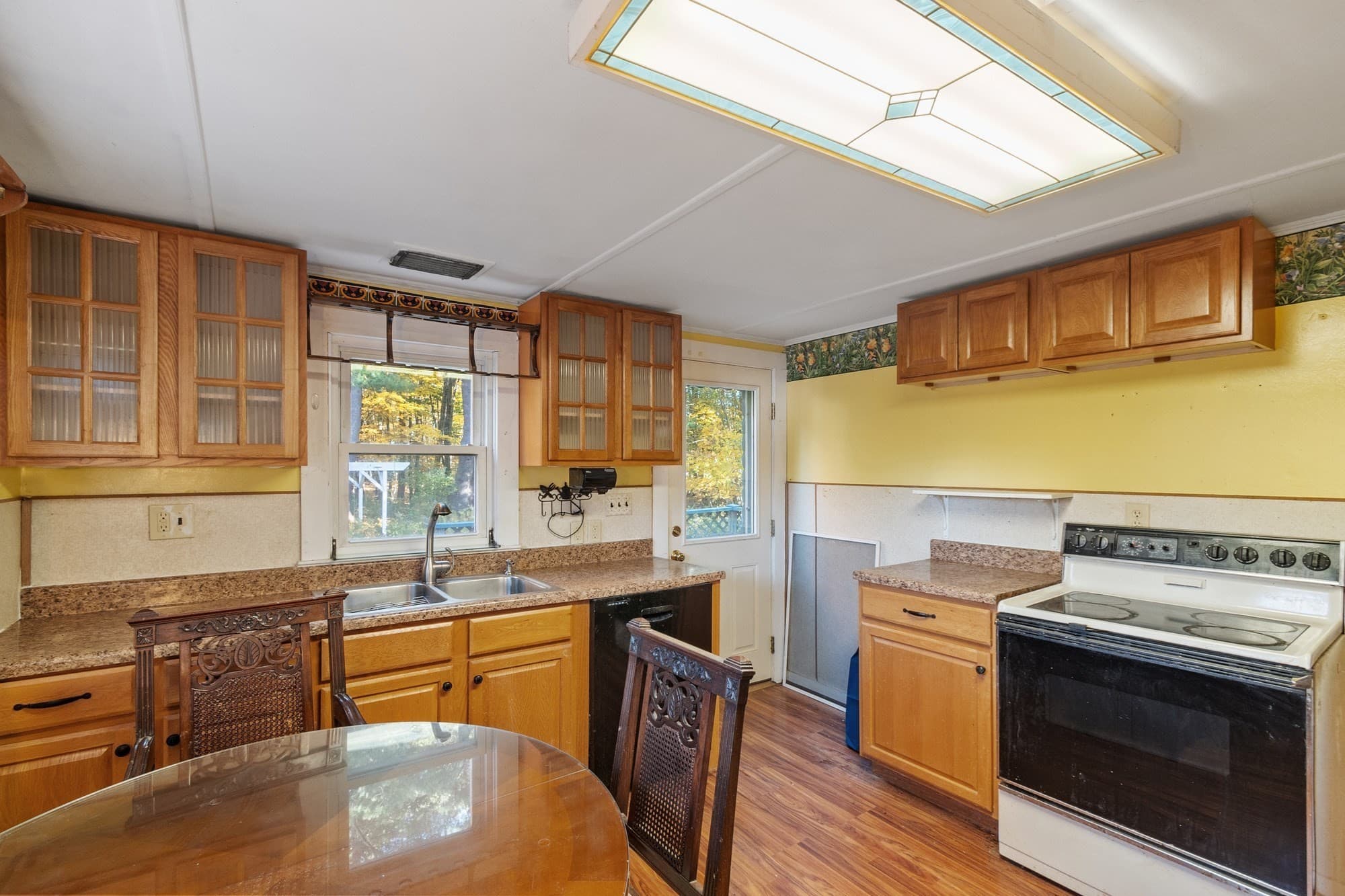 Single Family Residence at 562 Union Street, Leominster MA 01453, photo 12 of 24