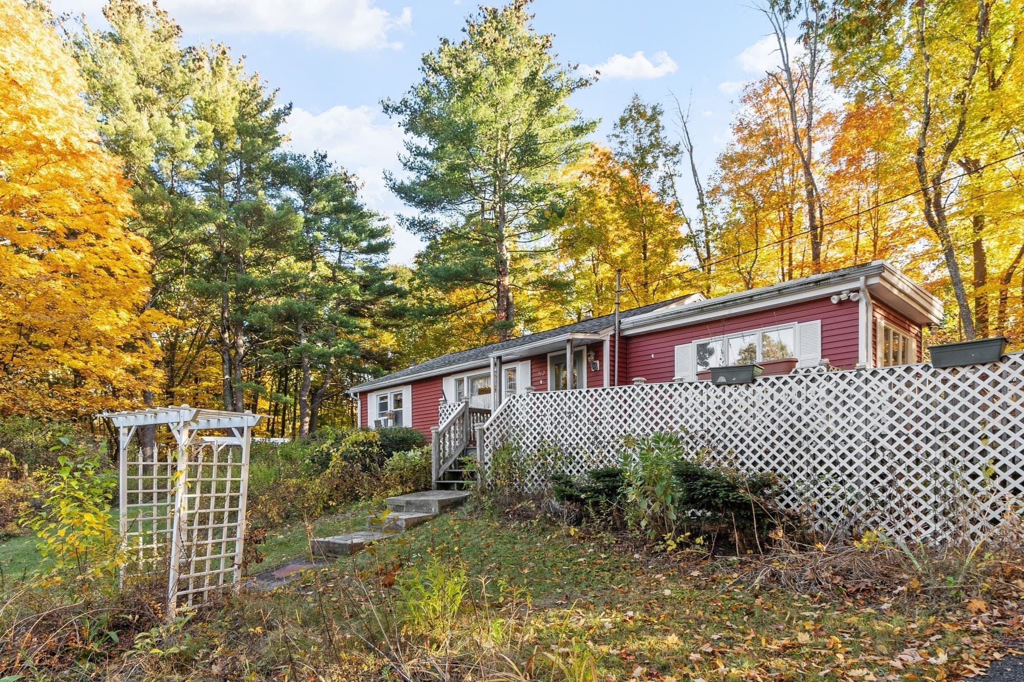 Single Family Residence at 562 Union Street, Leominster MA 01453, photo 3 of 24