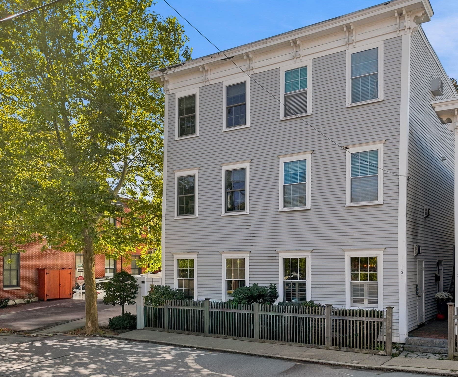 Condominium at 131 Merrimac St # 1, Newburyport MA 01950, photo 3 of 24