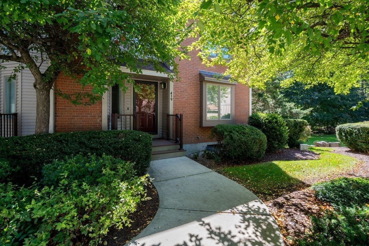Condominium at 770 Salisbury St # 419, Worcester MA 01609, photo 6 of 31