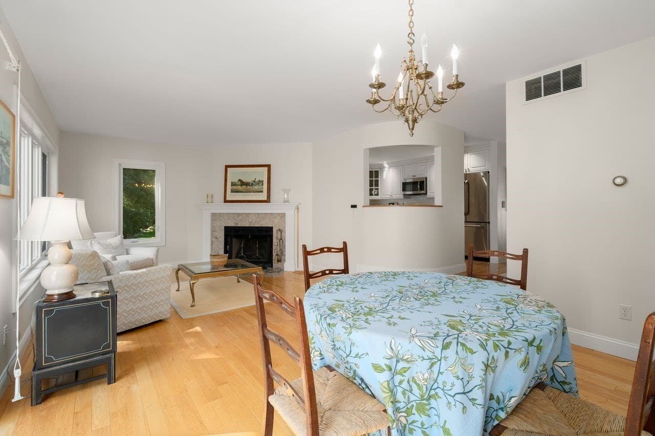 Condominium at 770 Salisbury St # 419, Worcester MA 01609, photo 10 of 31