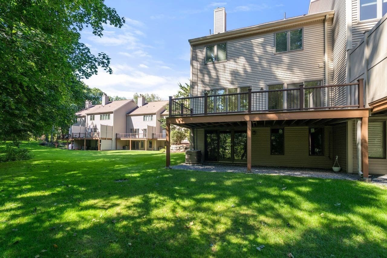 Condominium at 770 Salisbury St # 419, Worcester MA 01609, photo 29 of 31