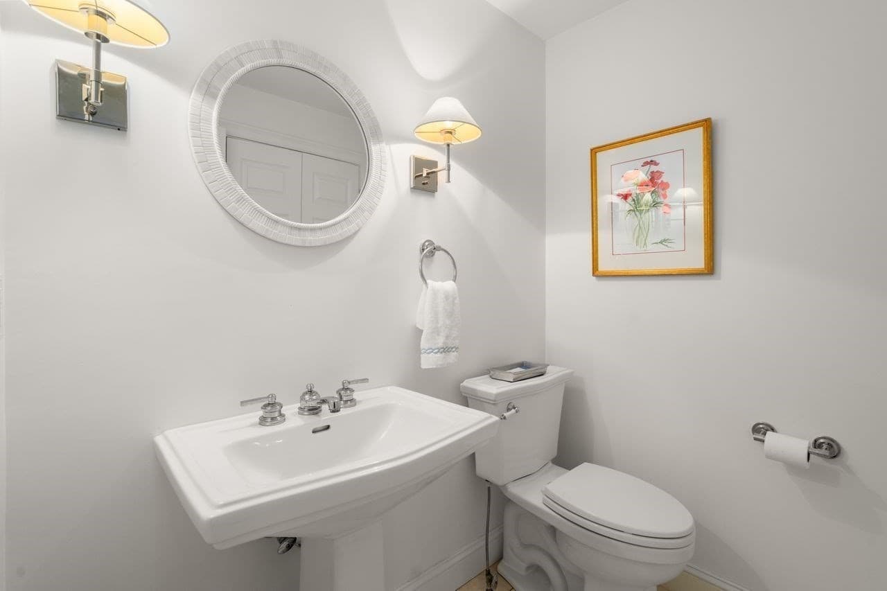 Condominium at 770 Salisbury St # 419, Worcester MA 01609, photo 21 of 31