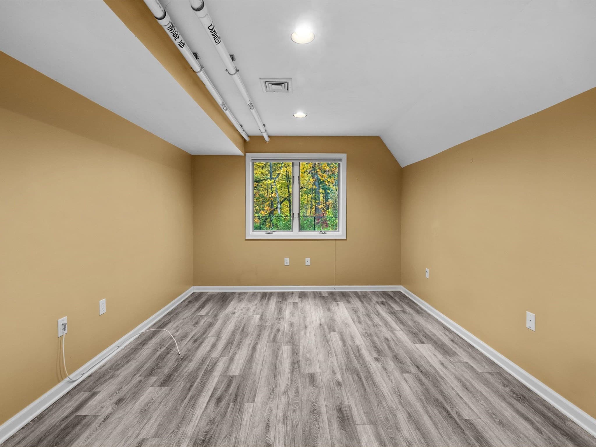 Condominium at 40 Powder Hill Way # 40, Westborough MA 01581, photo 34 of 42