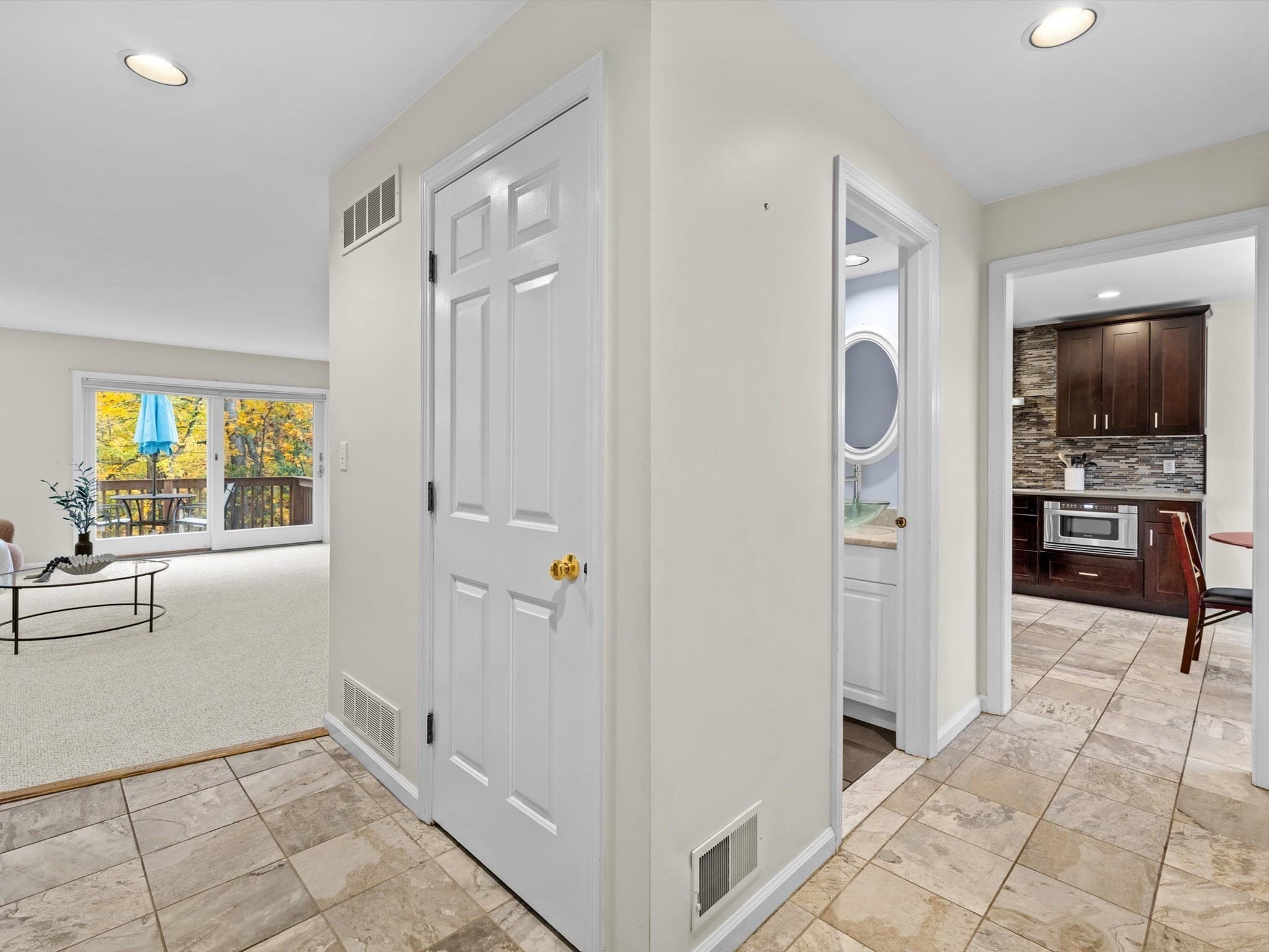 Condominium at 40 Powder Hill Way # 40, Westborough MA 01581, photo 4 of 42