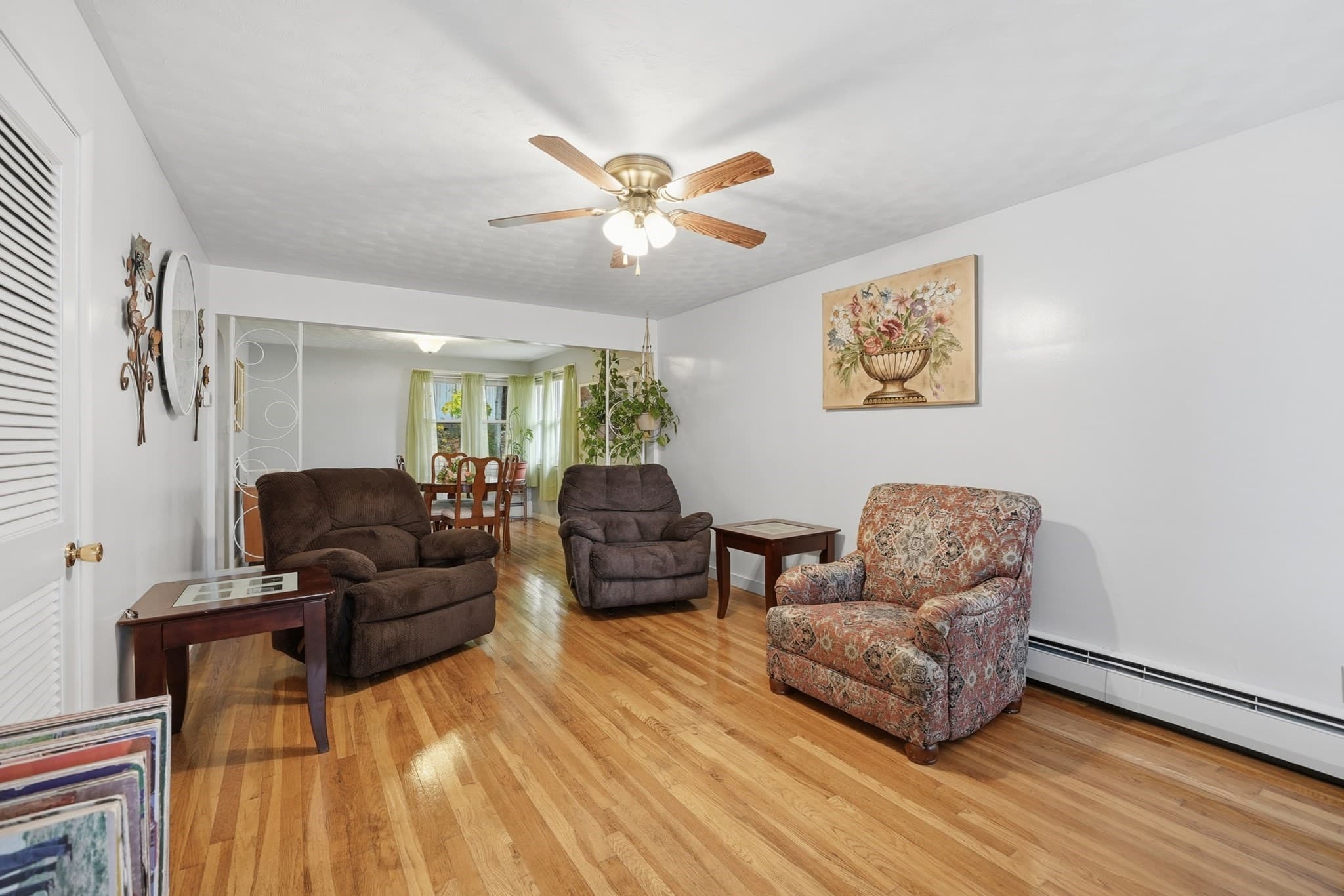 Single Family Residence at 605 Chandler St, Worcester MA 01602, photo 7 of 39