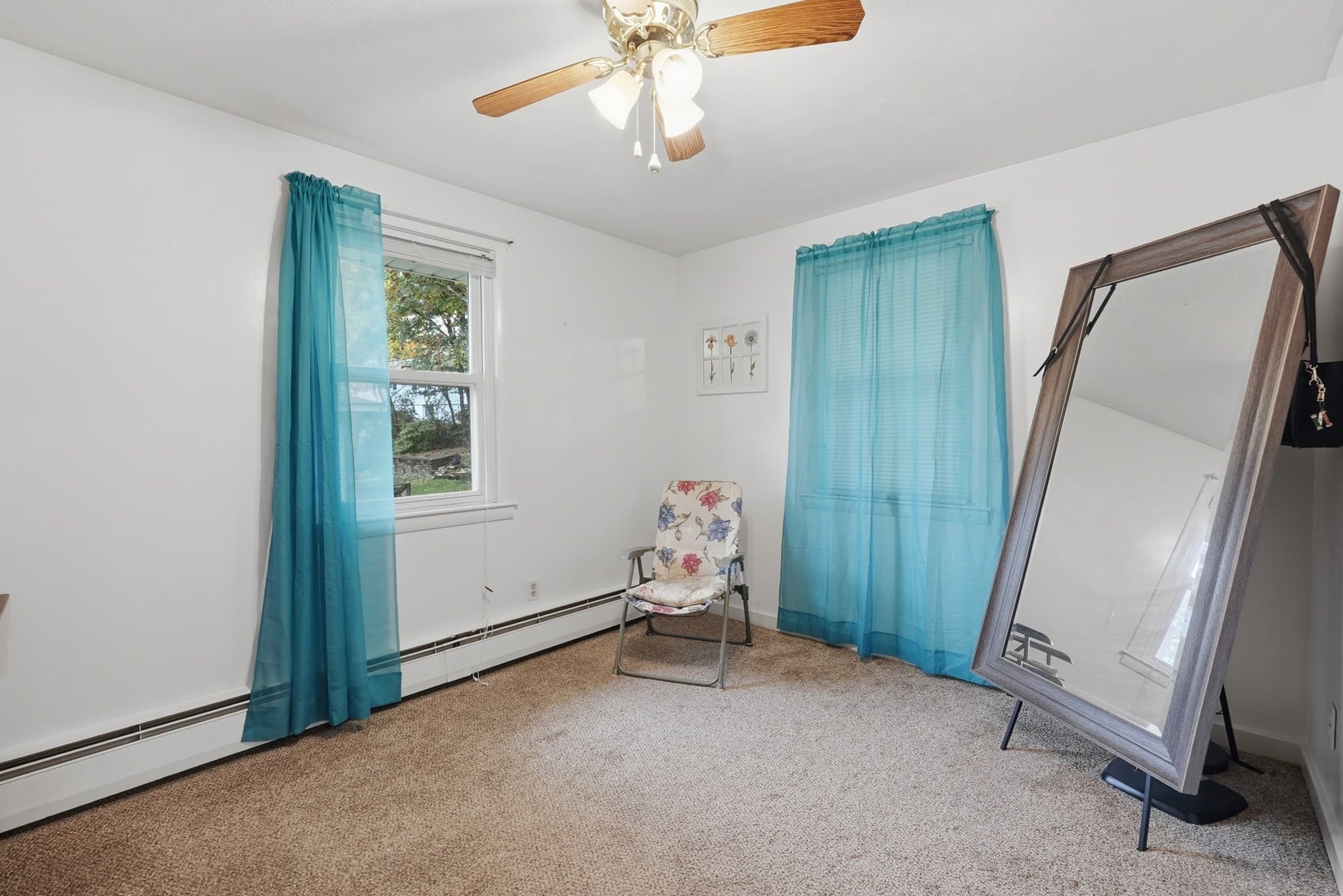 Single Family Residence at 605 Chandler St, Worcester MA 01602, photo 20 of 39