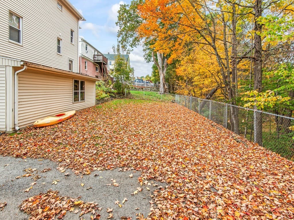 Multi Family at 20 Roger St, Southbridge MA 01550, photo 30 of 34