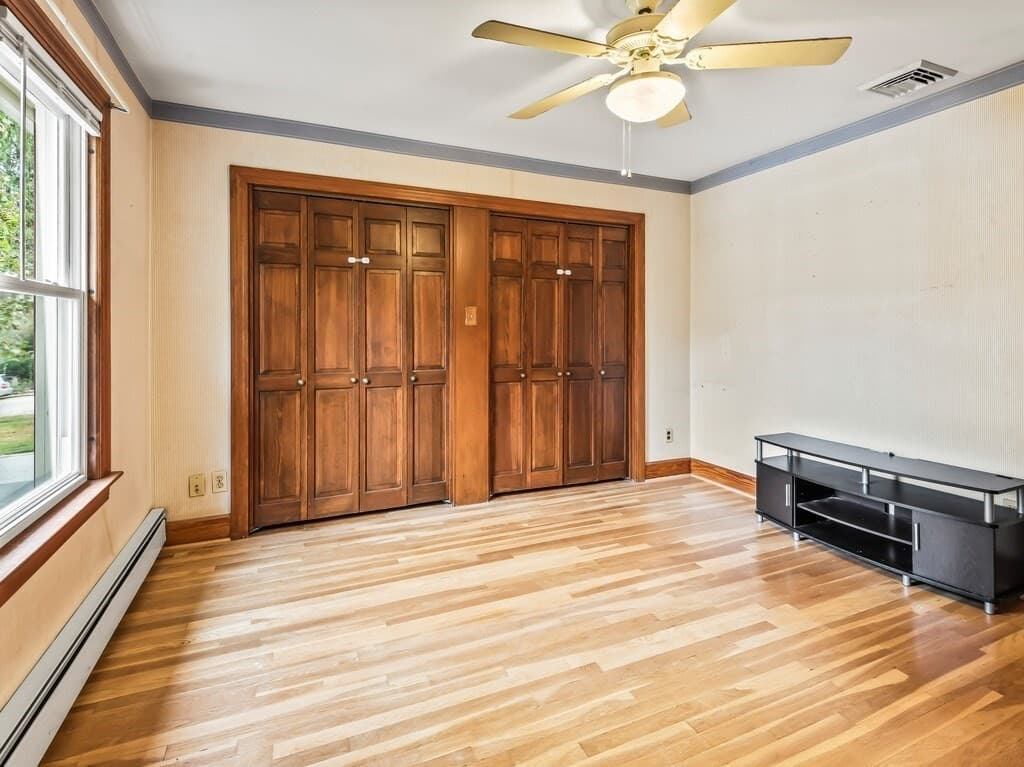 Multi Family at 20 Roger St, Southbridge MA 01550, photo 11 of 34