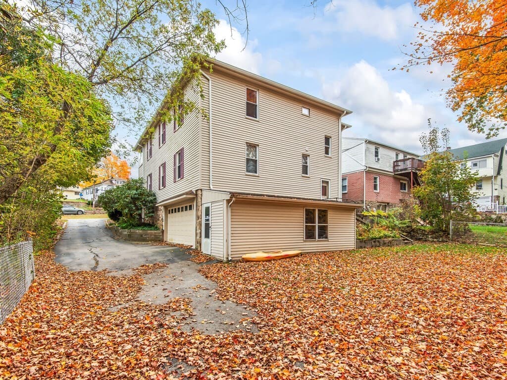 Multi Family at 20 Roger St, Southbridge MA 01550, photo 29 of 34