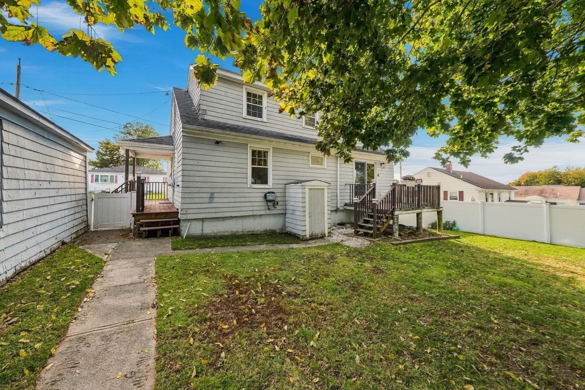 Single Family Residence at 258 Goodwin St, Fall River MA 02724, photo 29 of 34