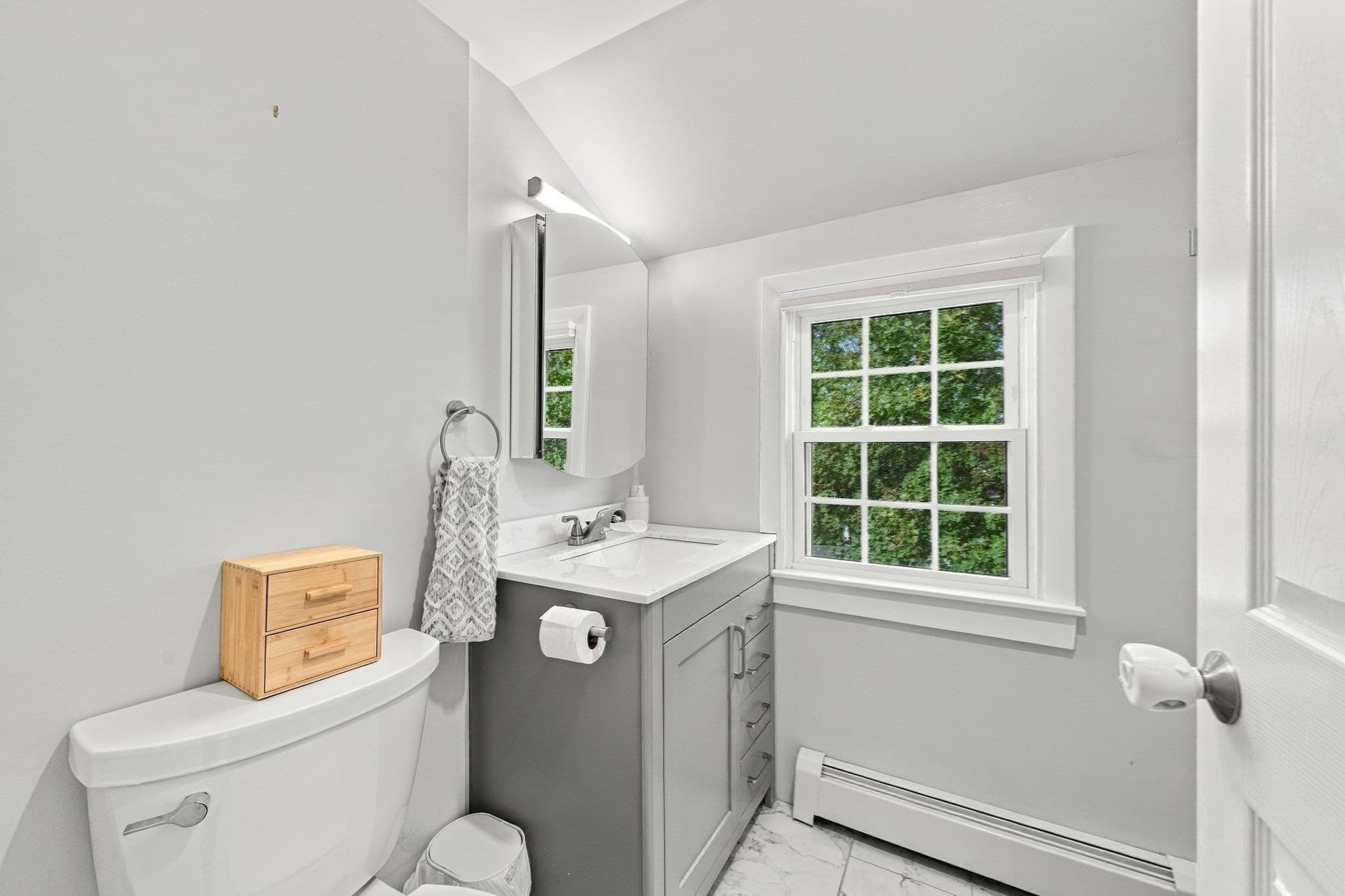 Single Family Residence at 258 Goodwin St, Fall River MA 02724, photo 21 of 34