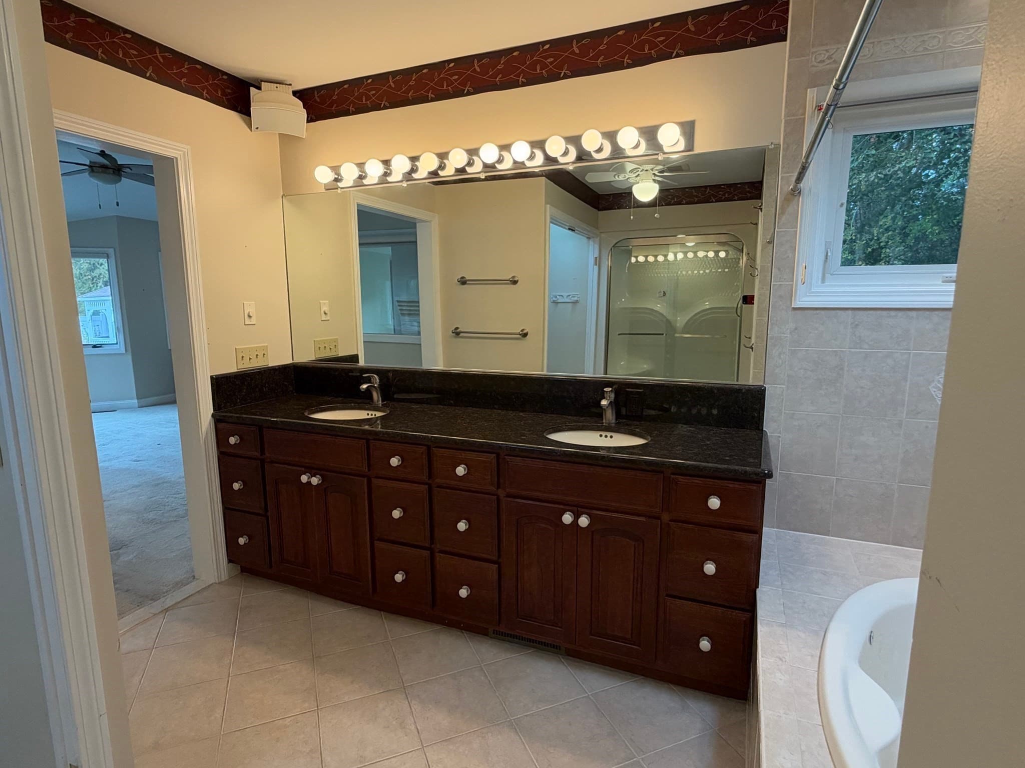 Single Family Residence at 25 Wayne Memorial Dr, Dartmouth MA 02747, photo 21 of 42