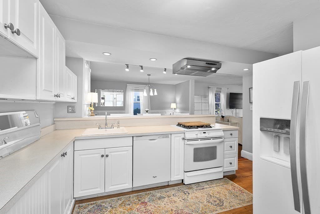 Single Family Residence at 54 Riverside Place, Walpole MA 02081, photo 13 of 29