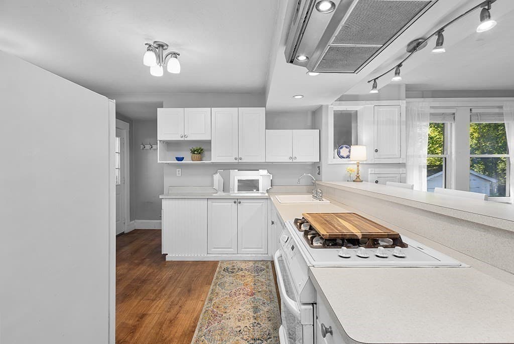 Single Family Residence at 54 Riverside Place, Walpole MA 02081, photo 14 of 29