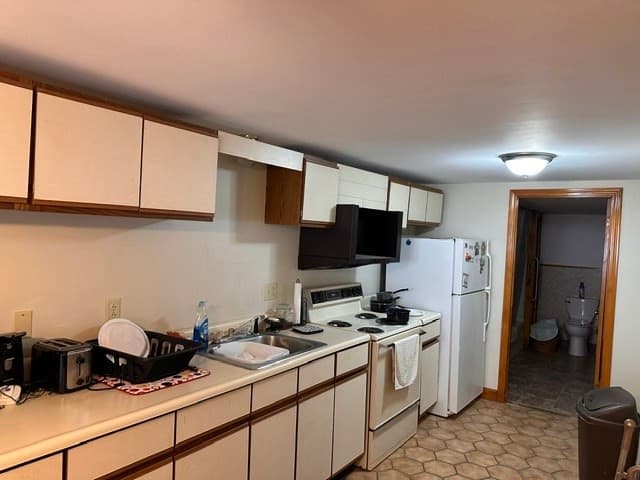 Single Family Residence at 24 Woodland St, Millbury MA 01527, photo 20 of 36
