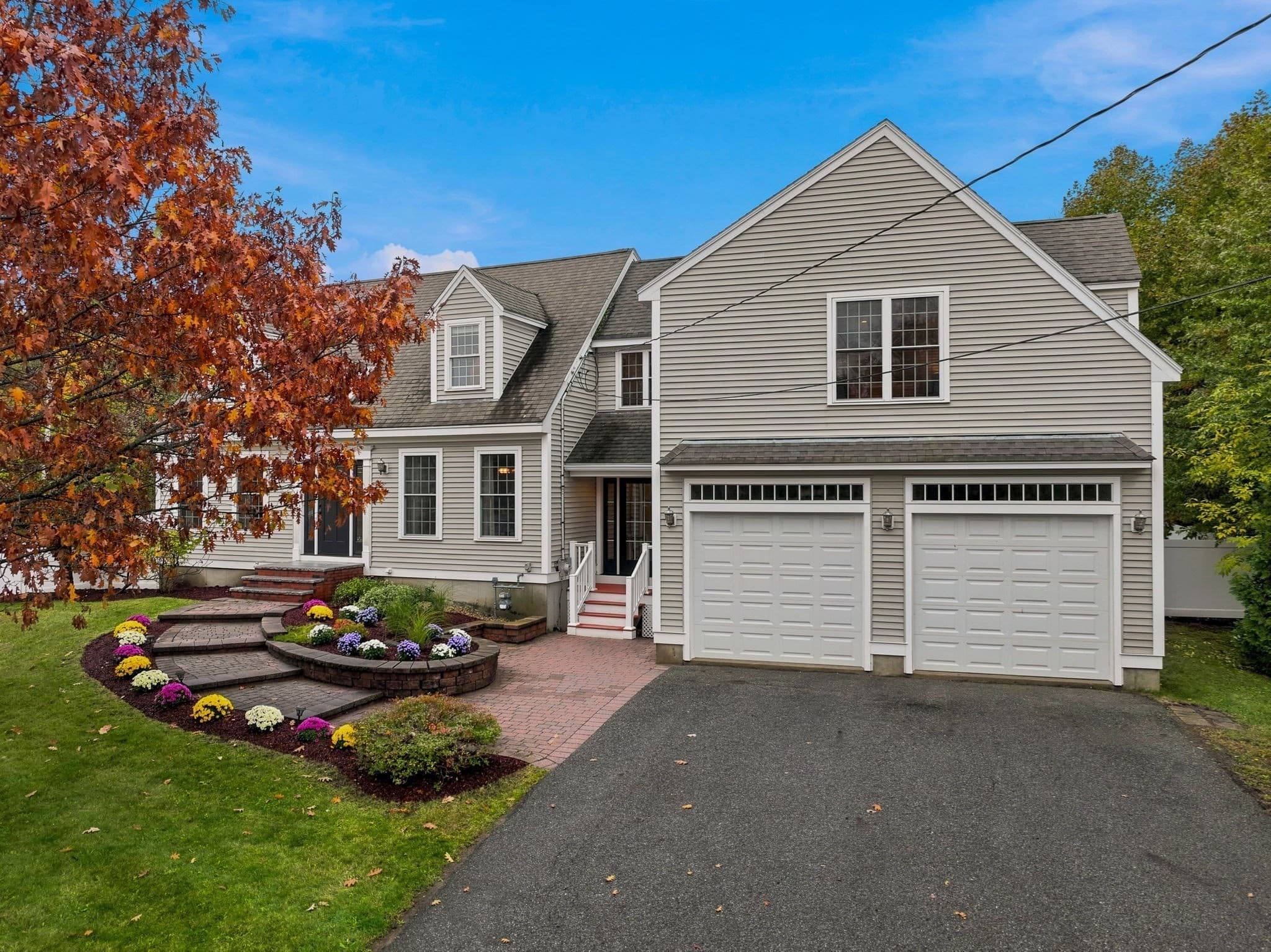 Single Family Residence at 14 South Hampton Rd, Amesbury MA 01913, photo 2 of 42