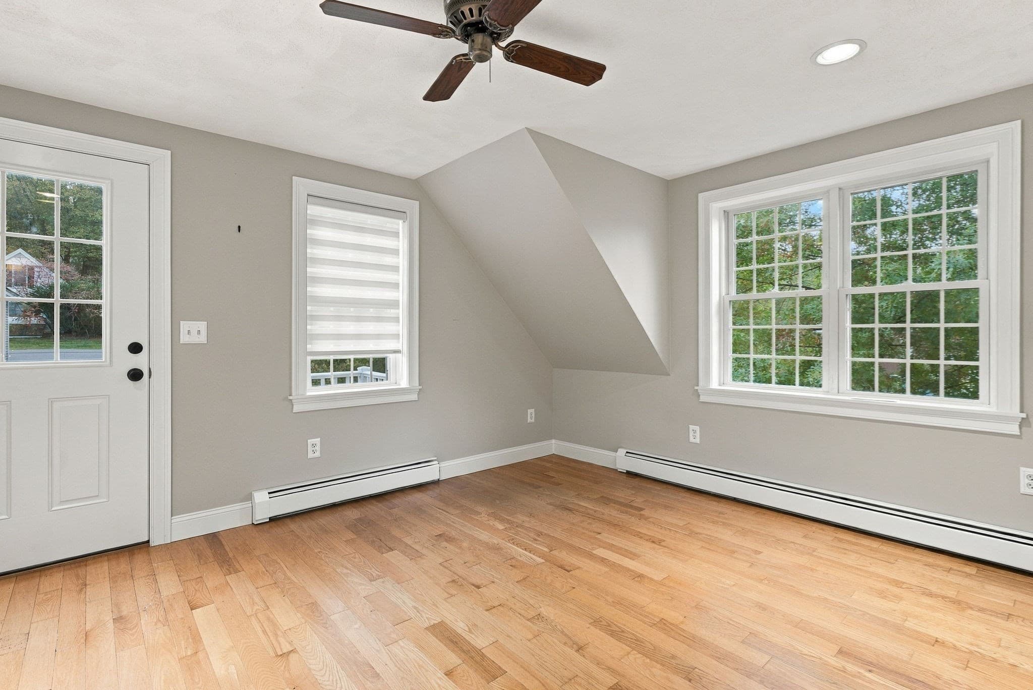 Single Family Residence at 14 South Hampton Rd, Amesbury MA 01913, photo 34 of 42