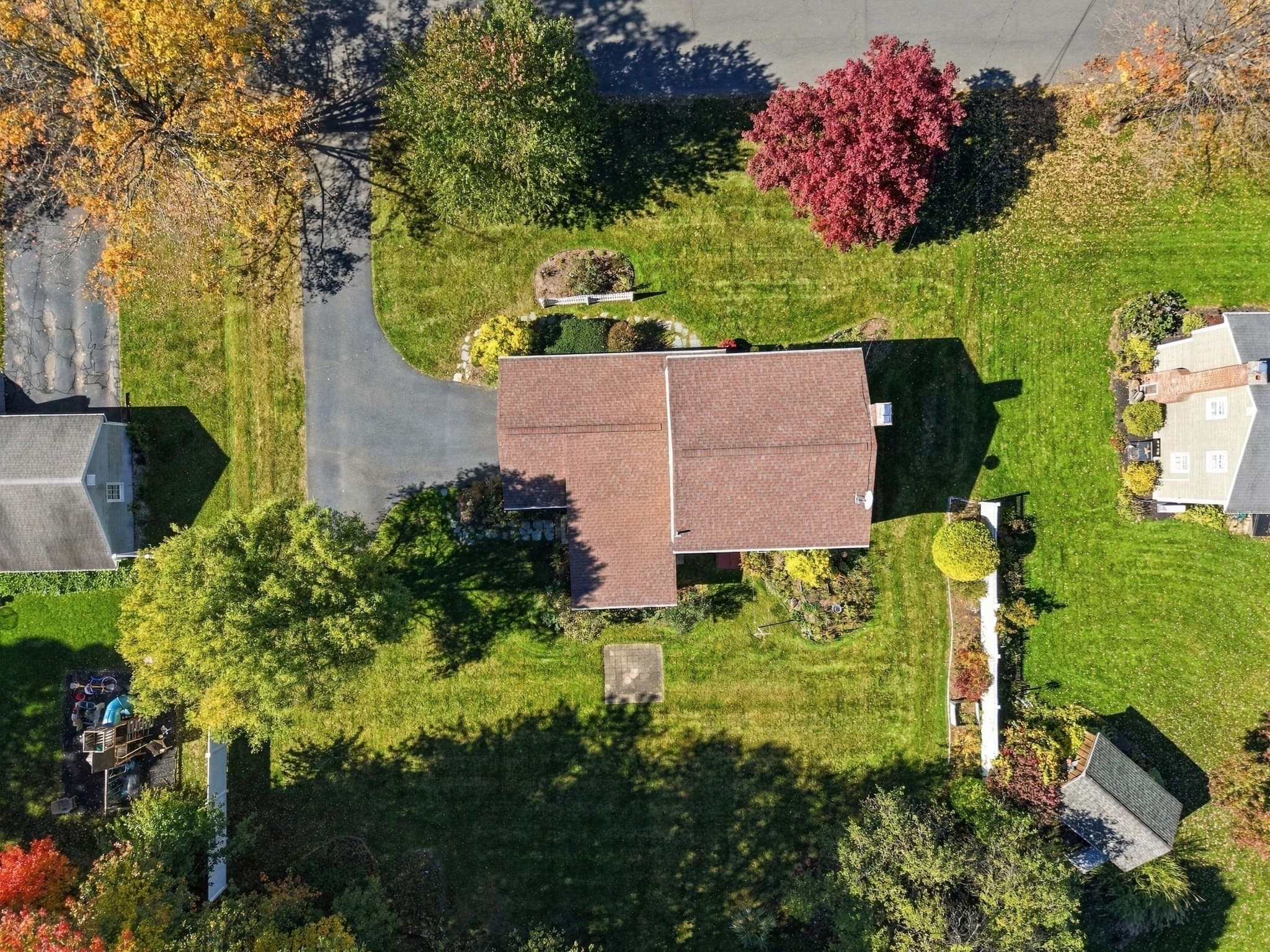 Single Family Residence at 74 Havenhurst Rd, West Springfield MA 01089, photo 39 of 40
