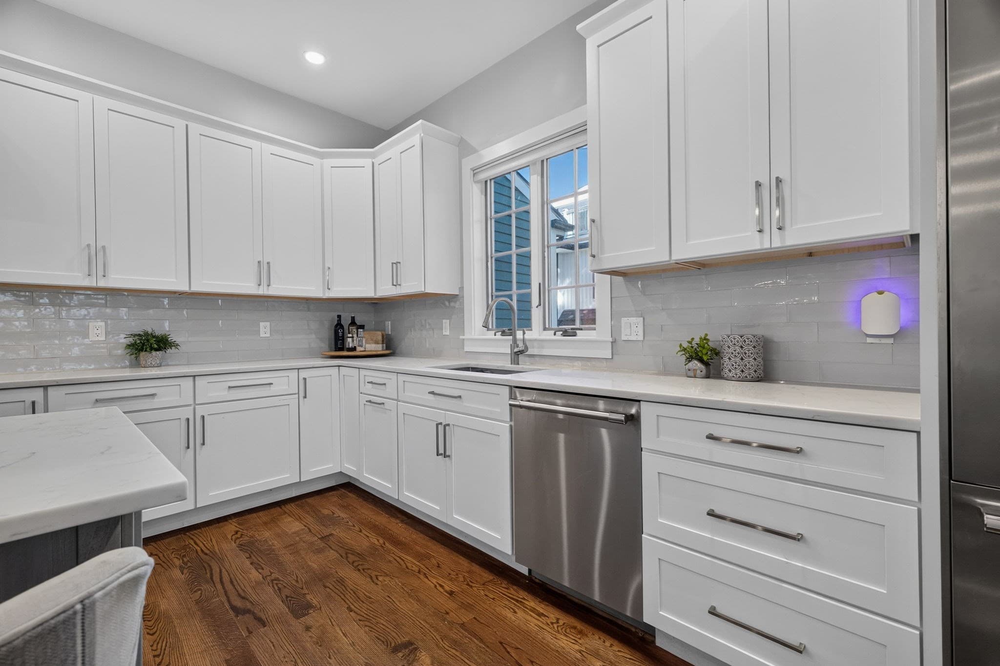 Condominium at 611 Centre St # 1, Newton MA 02458, photo 7 of 42