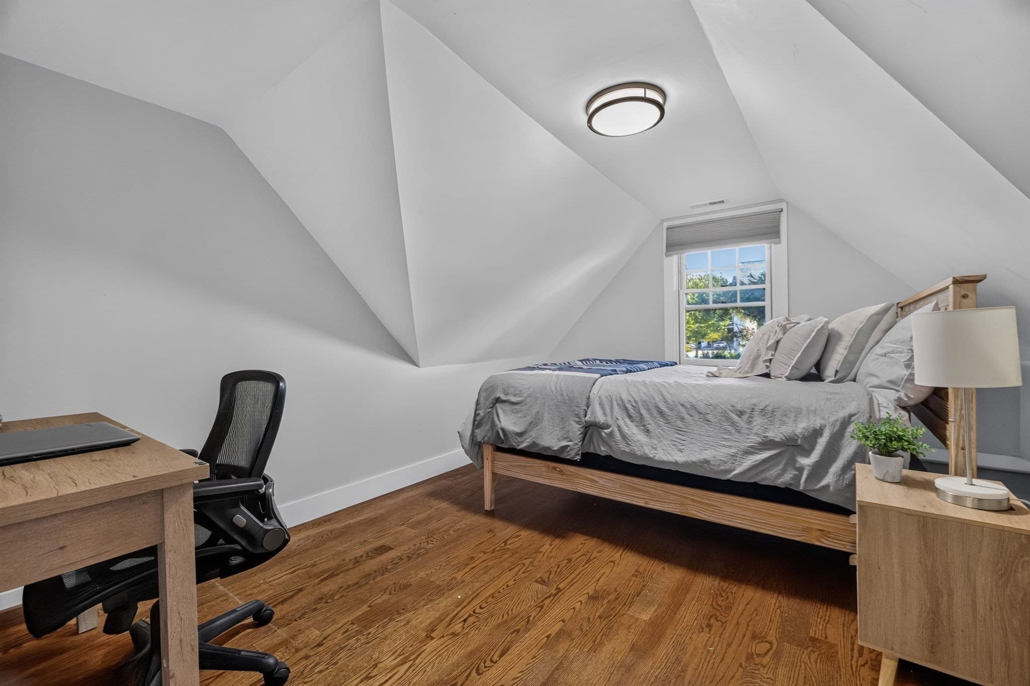 Condominium at 611 Centre St # 1, Newton MA 02458, photo 32 of 42