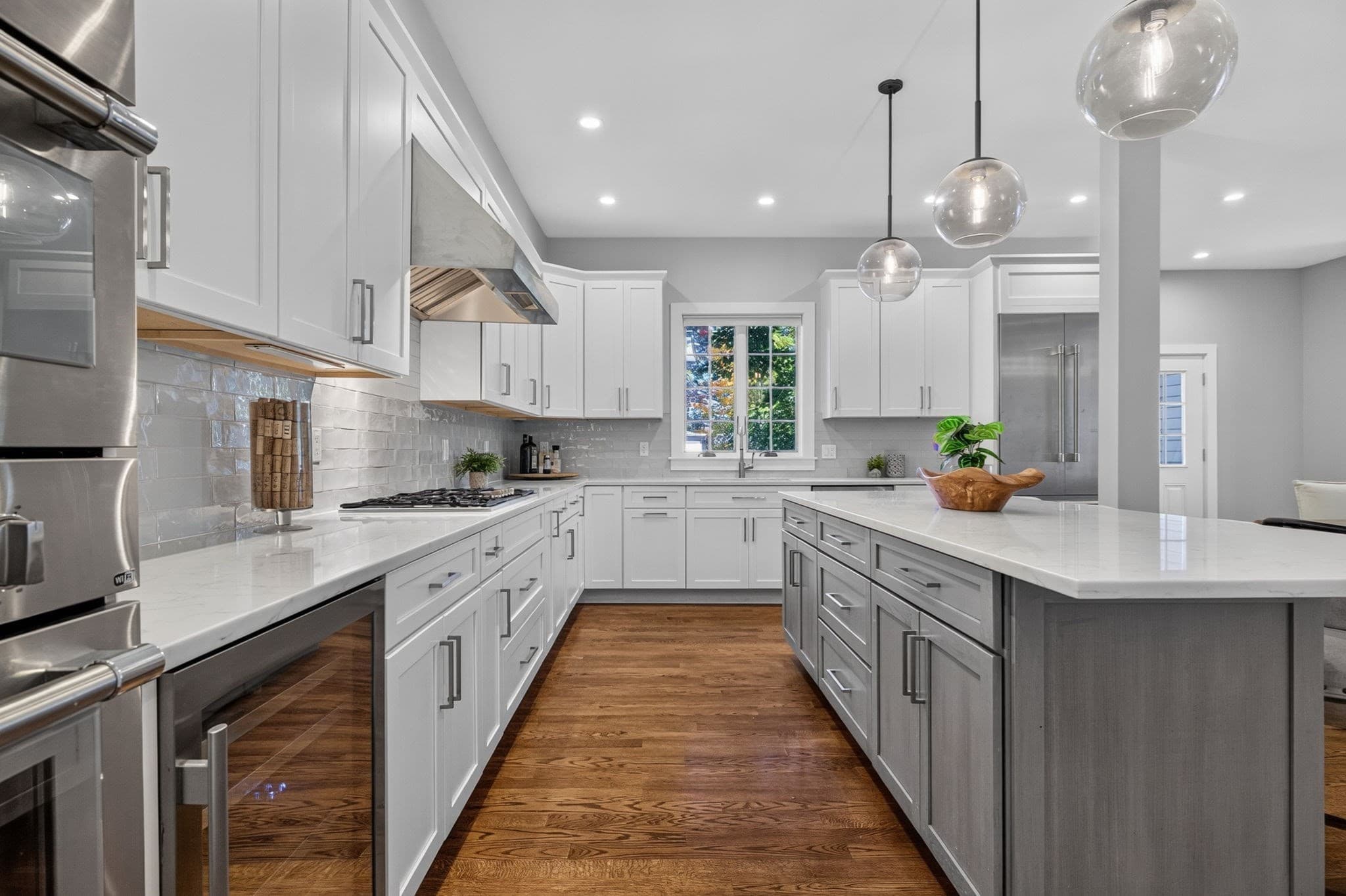 Condominium at 611 Centre St # 1, Newton MA 02458, photo 5 of 42