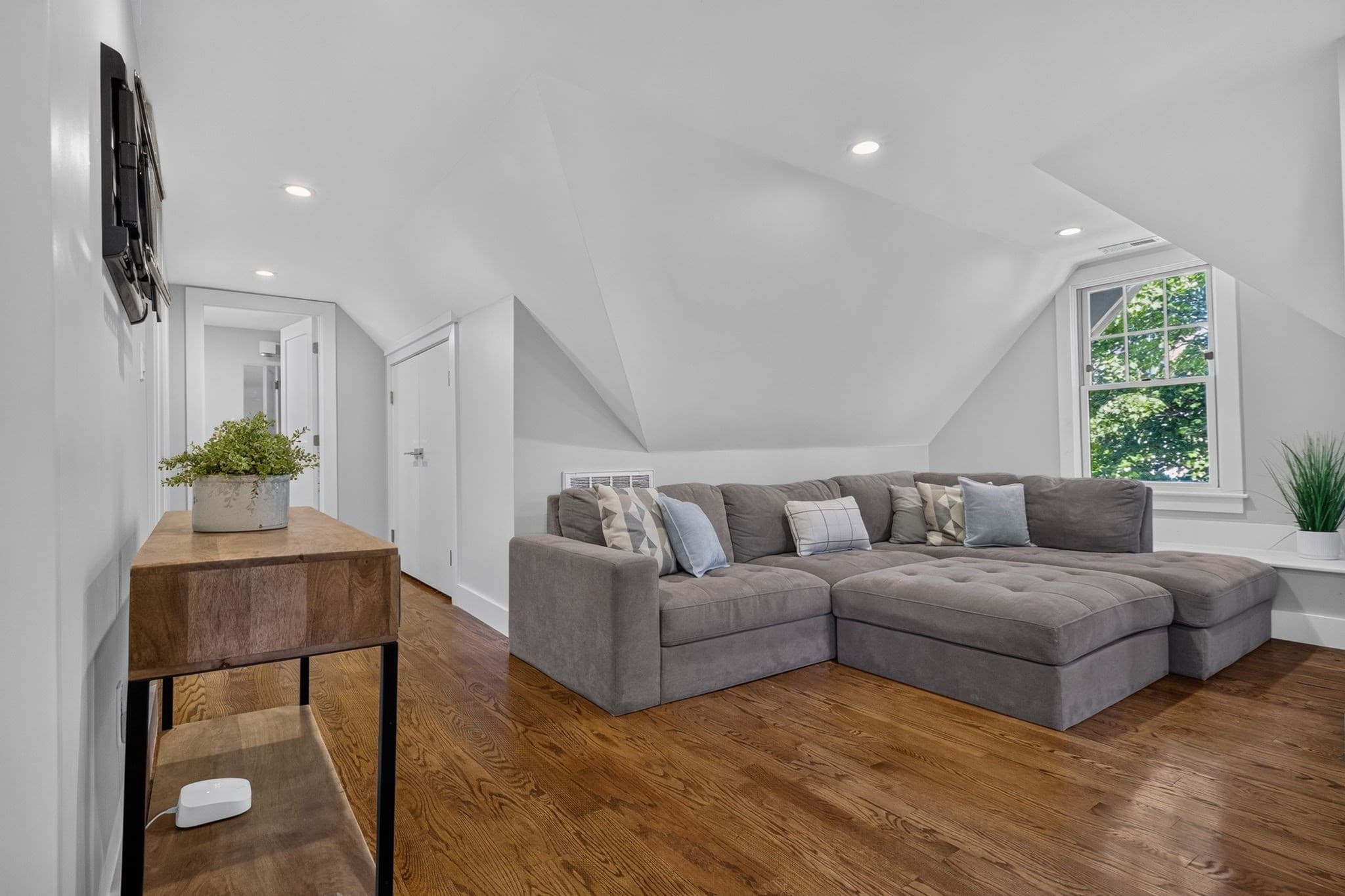 Condominium at 611 Centre St # 1, Newton MA 02458, photo 33 of 42
