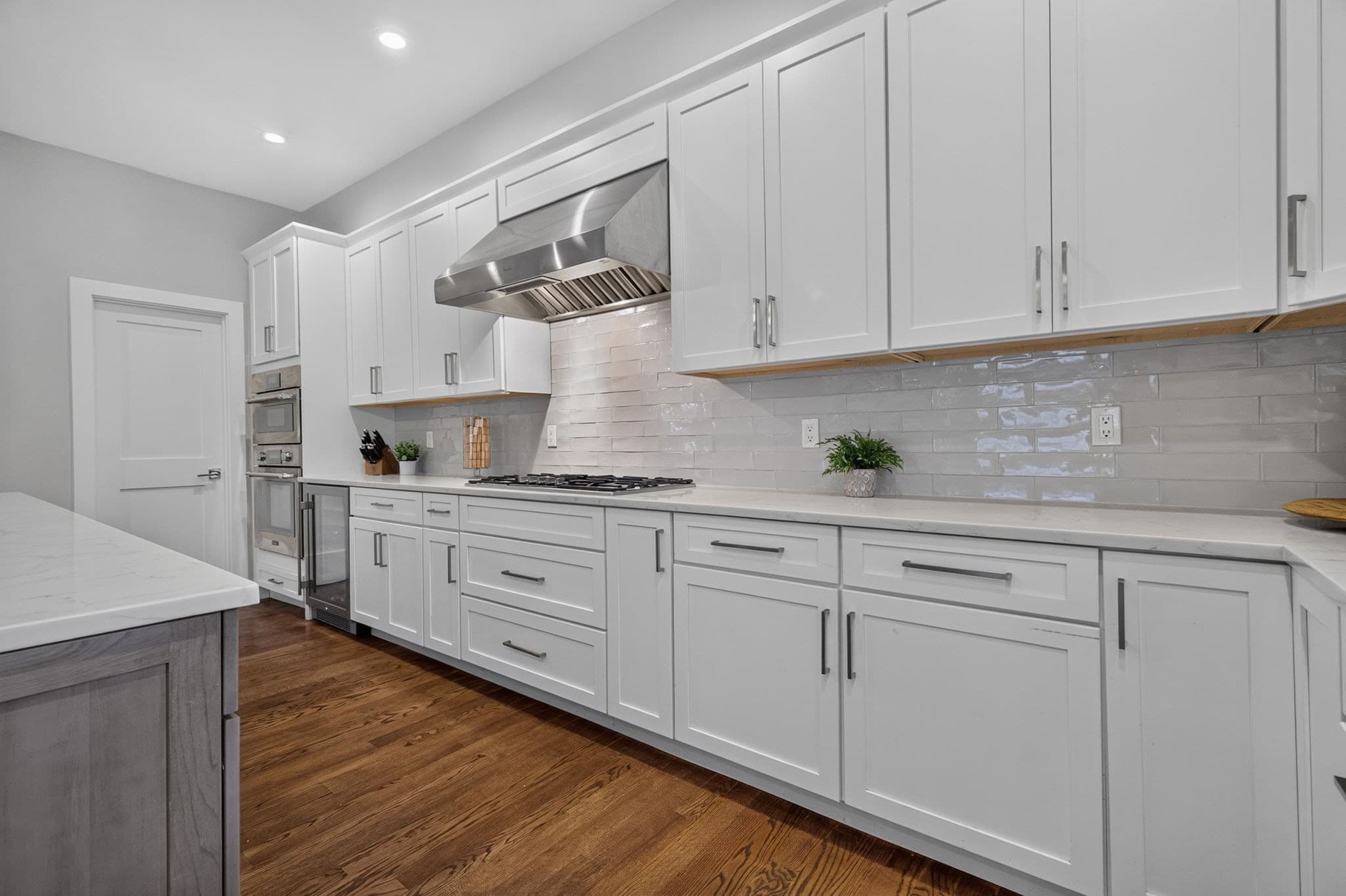Condominium at 611 Centre St # 1, Newton MA 02458, photo 8 of 42