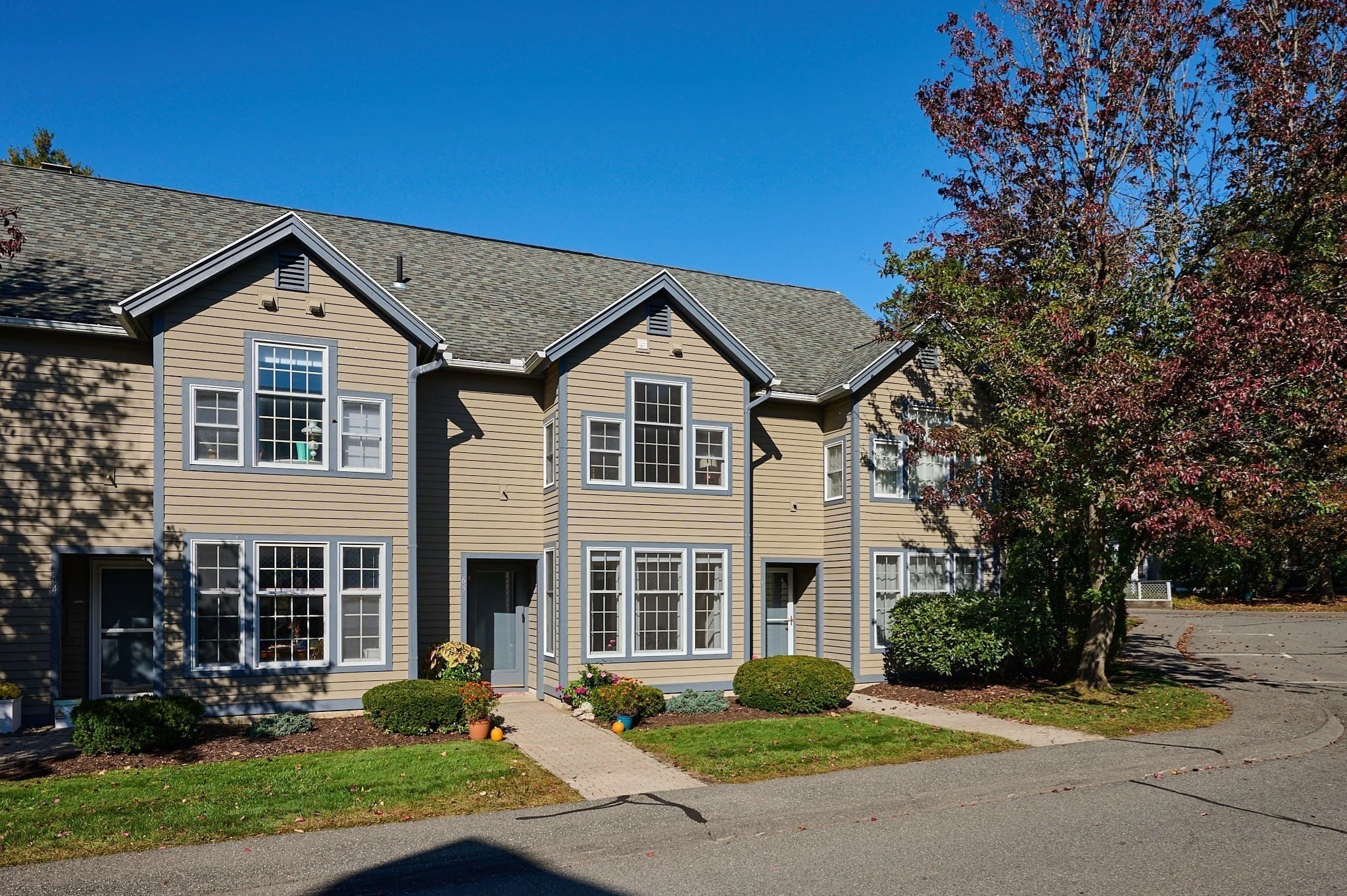 65 Amity Pl # 65, Amherst MA 01002