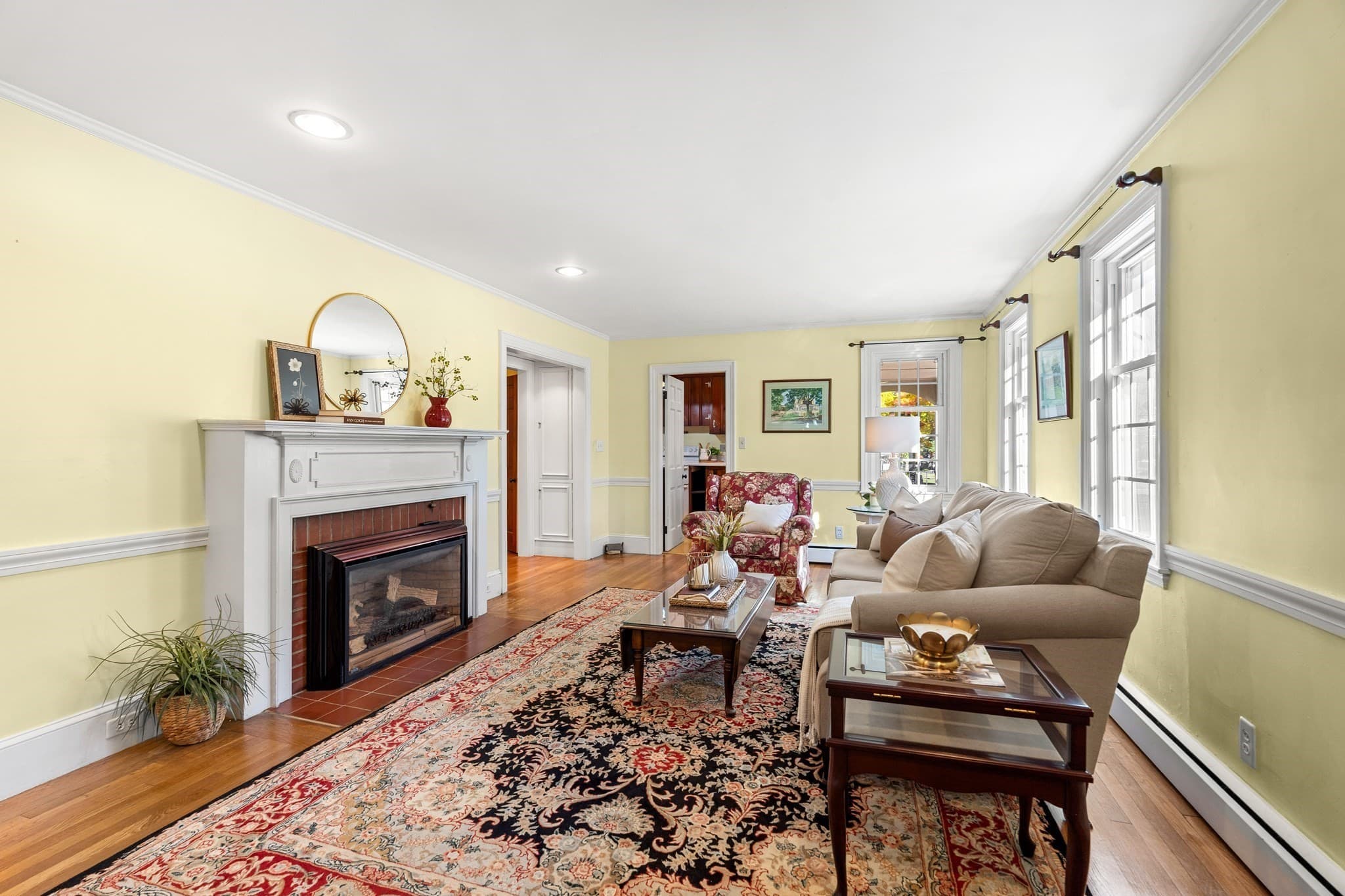 Single Family Residence at 20 Rivercliff Rd, Lowell MA 01852, photo 8 of 28
