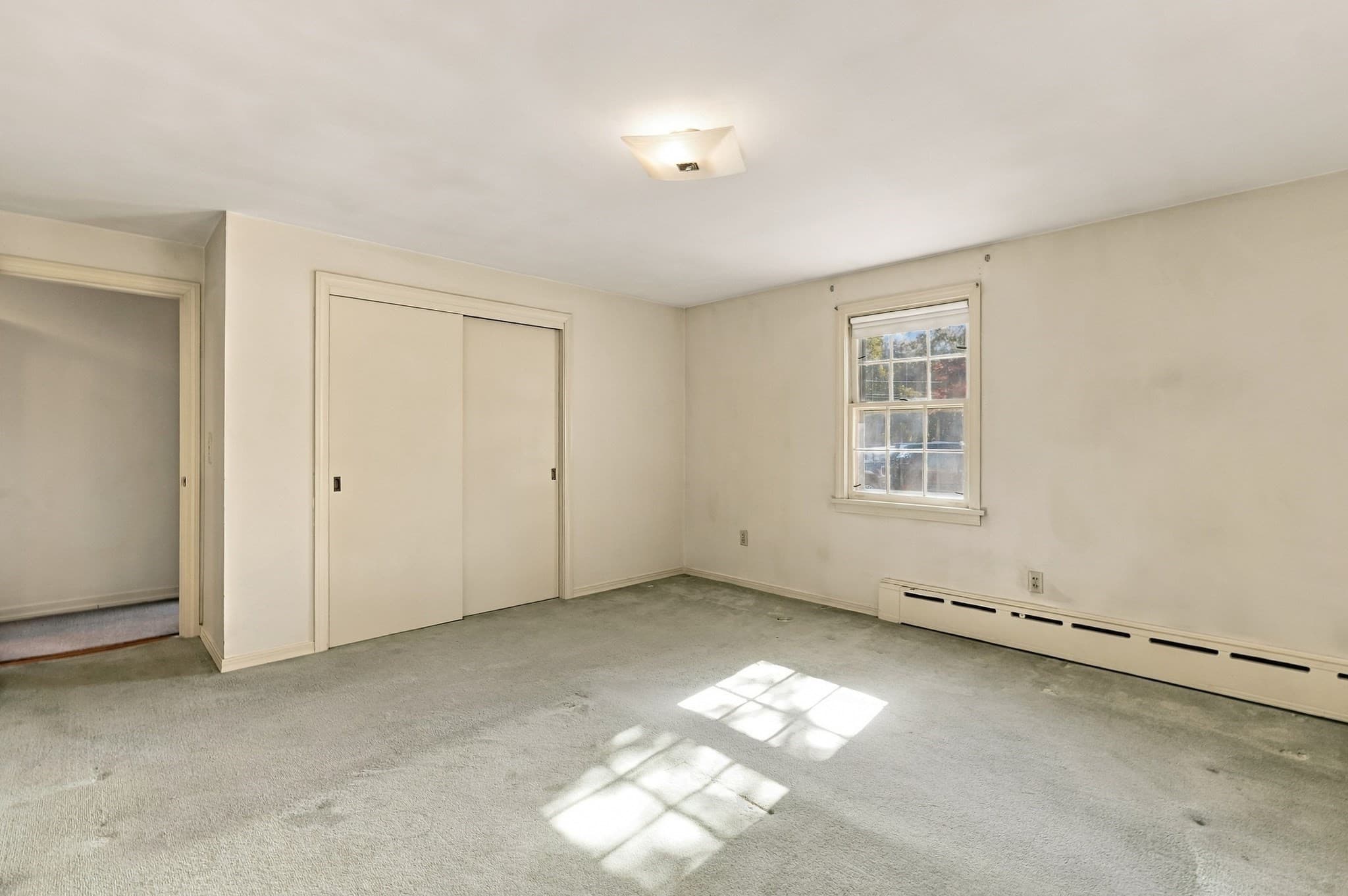 Single Family Residence at 21 Vernon St, Oxford MA 01540, photo 13 of 42