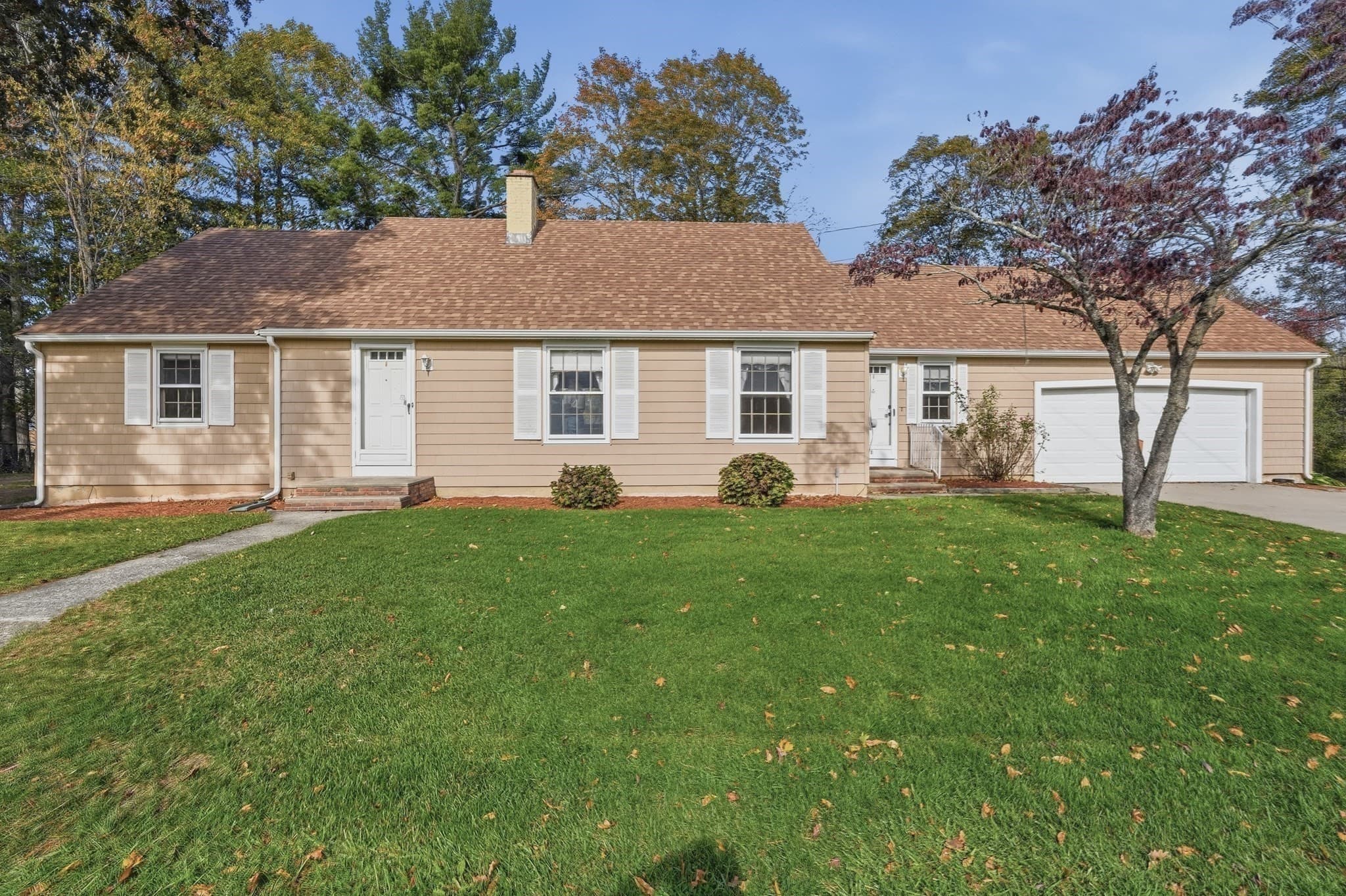 Single Family Residence at 21 Vernon St, Oxford MA 01540, photo 5 of 42