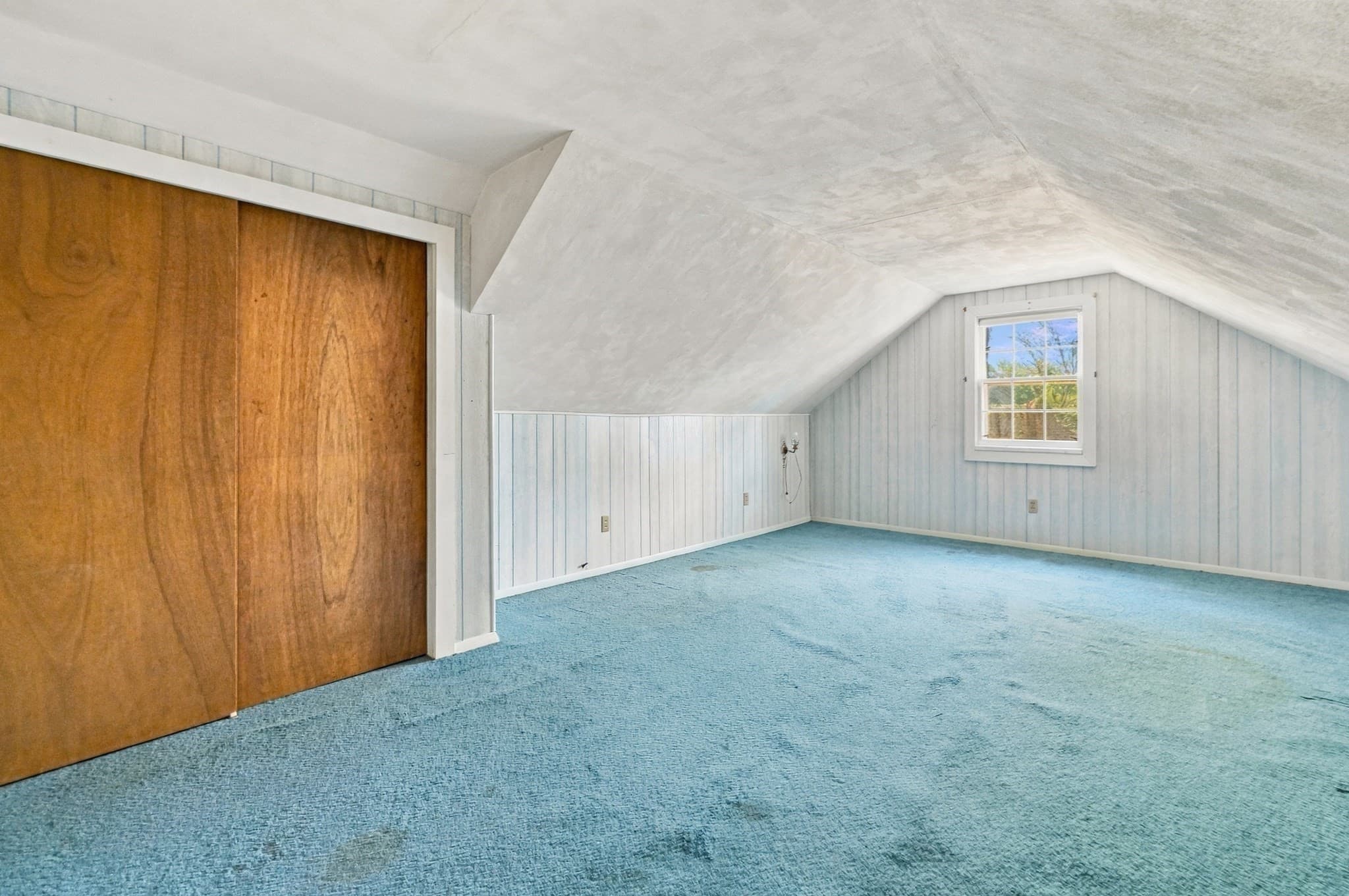 Single Family Residence at 21 Vernon St, Oxford MA 01540, photo 15 of 42
