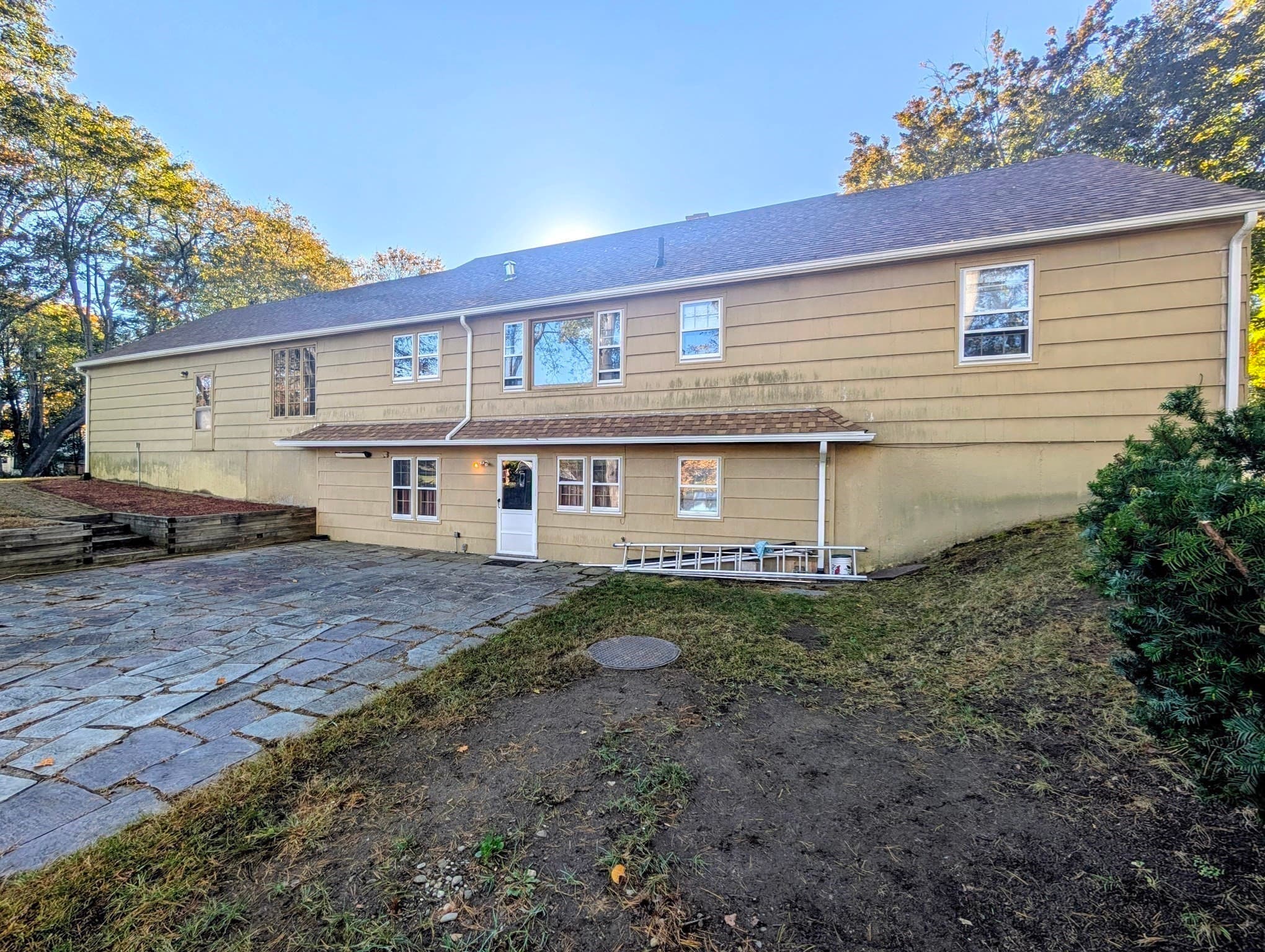 Single Family Residence at 21 Vernon St, Oxford MA 01540, photo 4 of 42