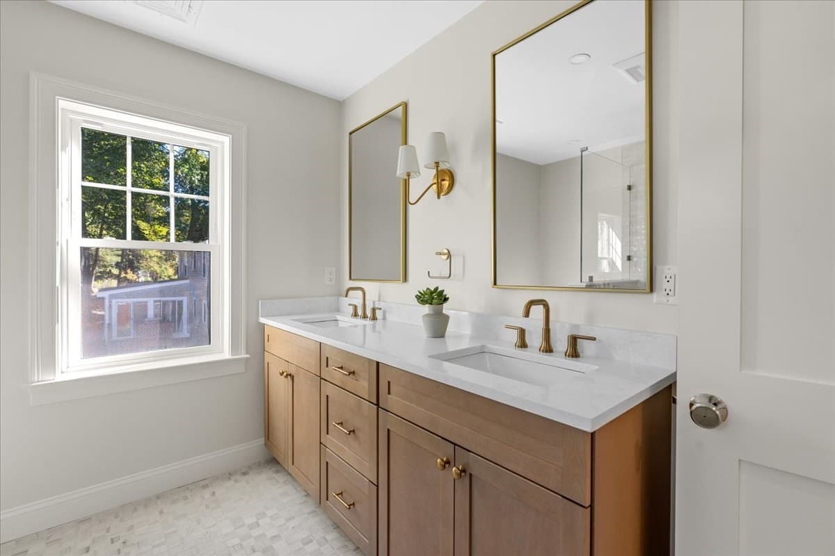 Single Family Residence at 5 Adelaide Way, Marshfield MA 02050, photo 21 of 33