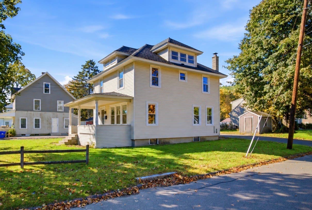 Single Family Residence at 25 Park Ave, Greenfield MA 01301, photo 2 of 36