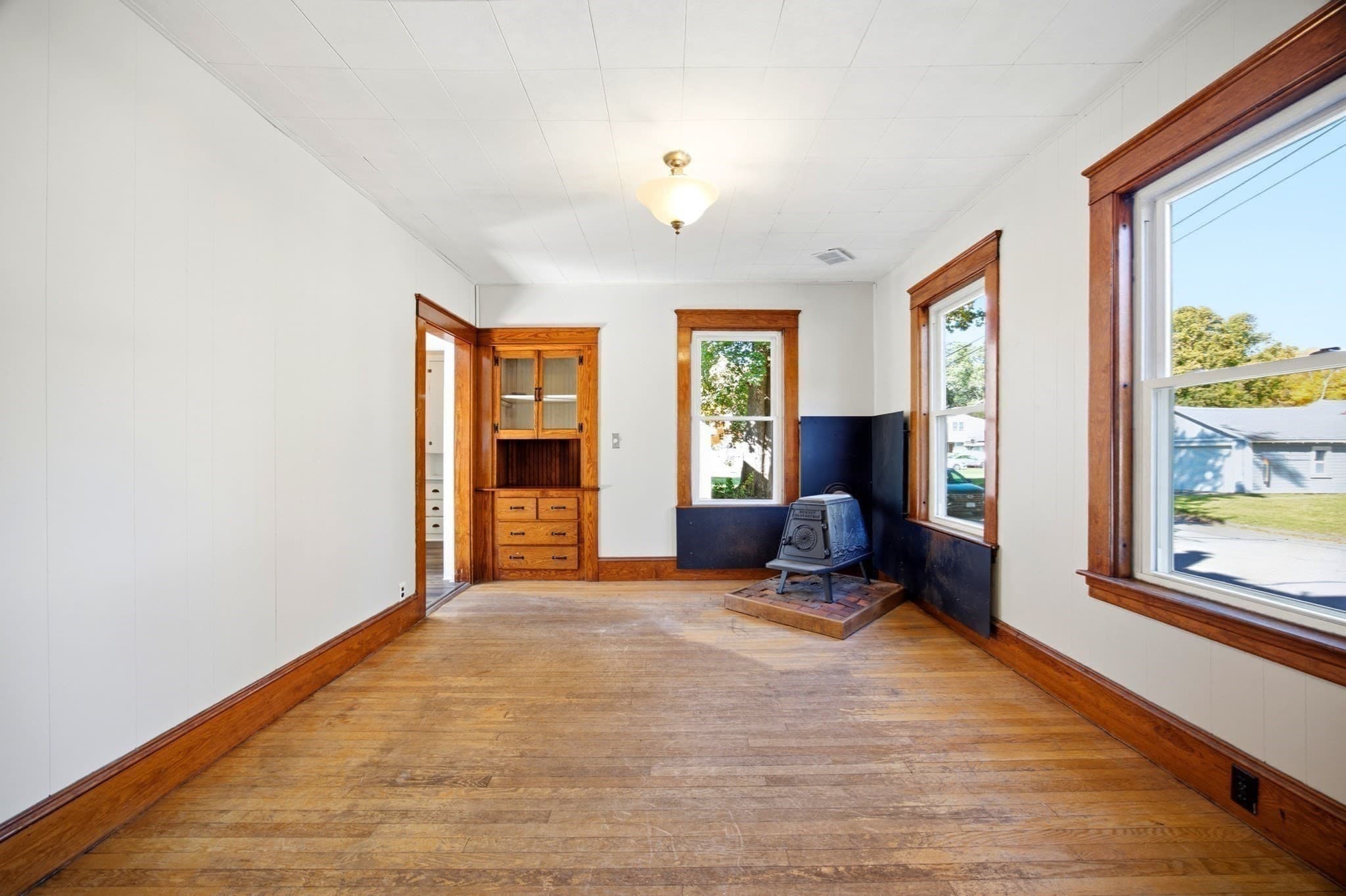 Single Family Residence at 25 Park Ave, Greenfield MA 01301, photo 16 of 36