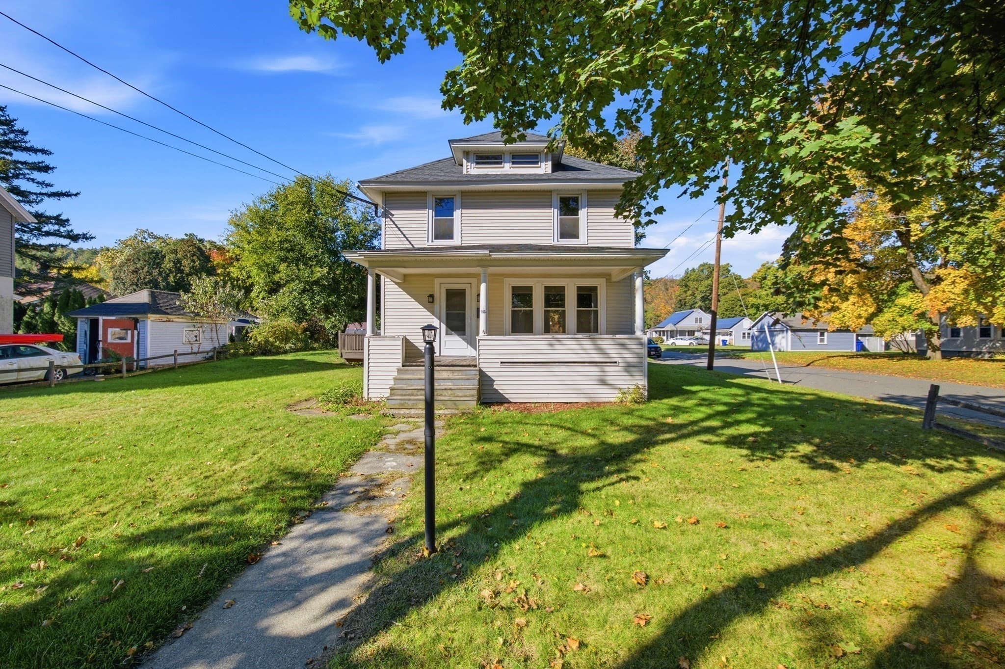 Single Family Residence at 25 Park Ave, Greenfield MA 01301, photo 3 of 36