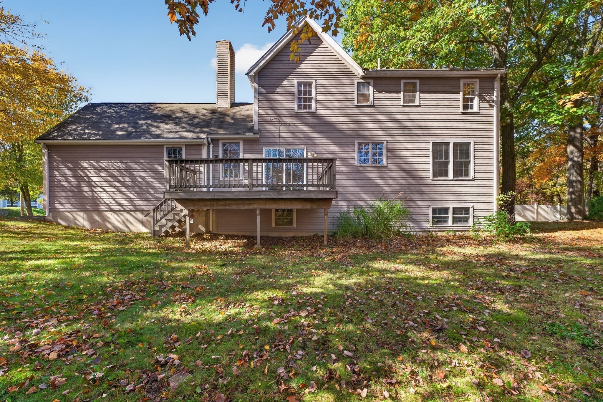 Single Family Residence at 9 Arbor Drive, Shrewsbury MA 01545, photo 2 of 31