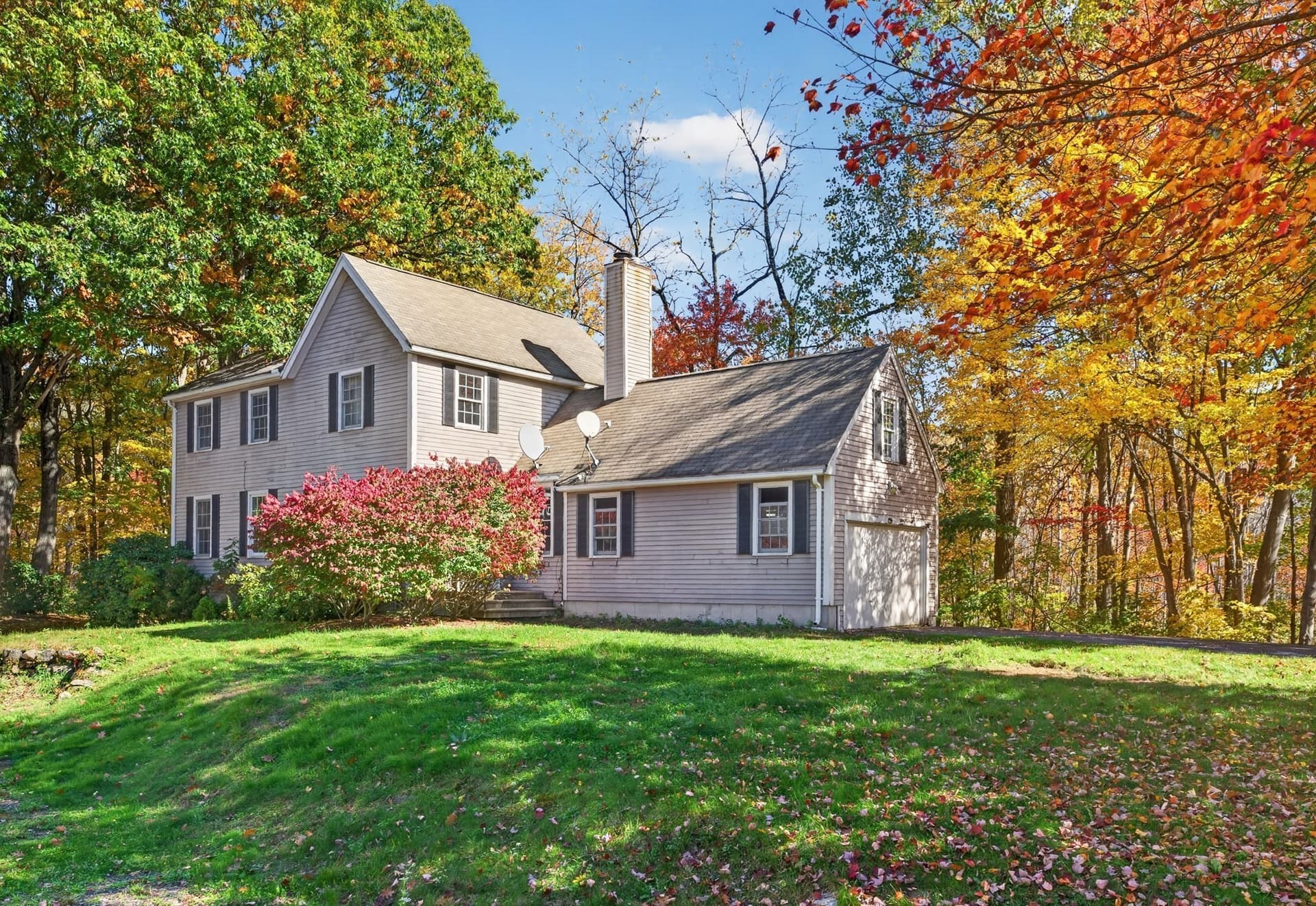 9 Arbor Drive, Shrewsbury MA 01545