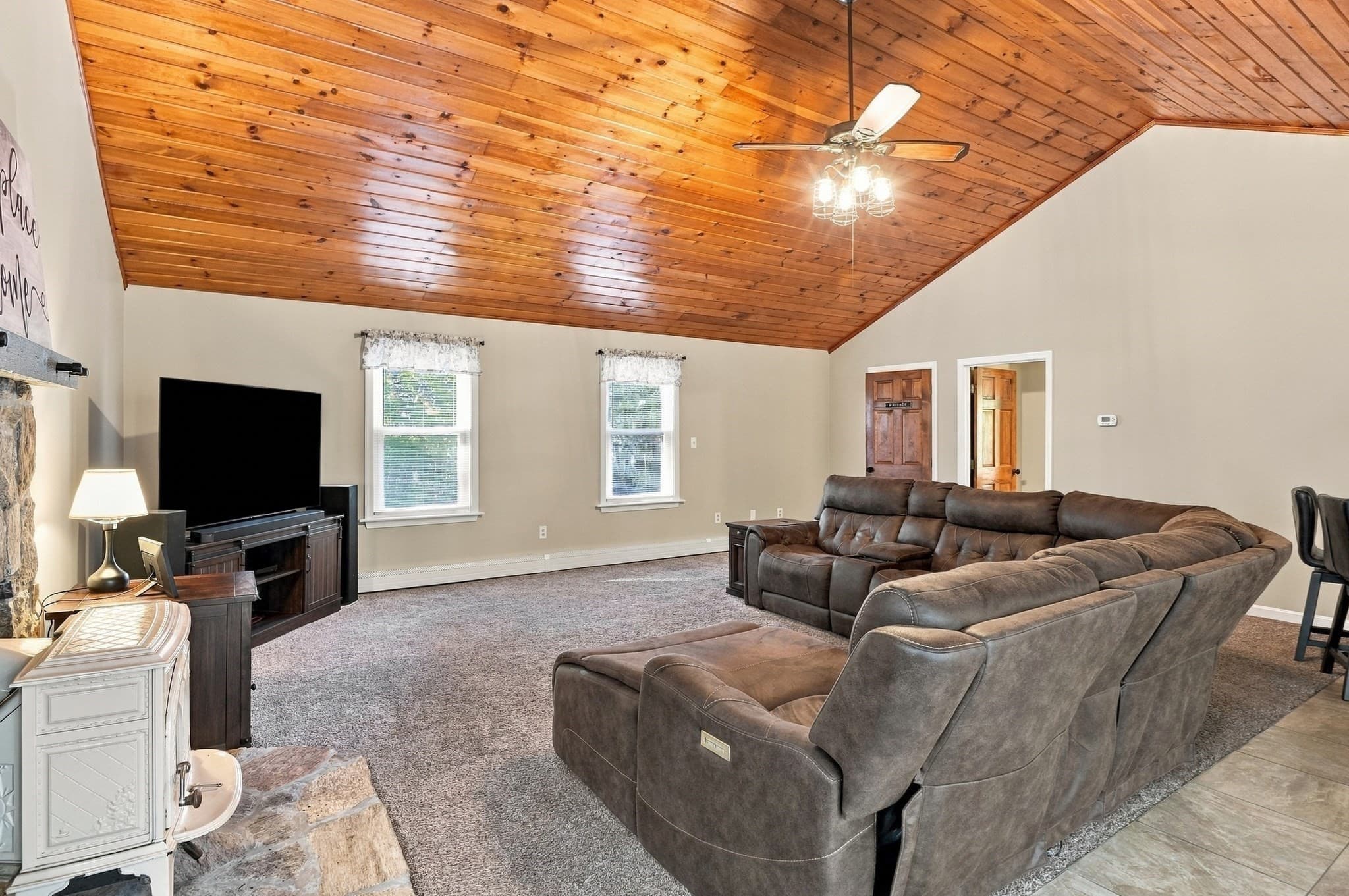 Single Family Residence at 23 Talon Drive, Millville MA 01529, photo 15 of 42
