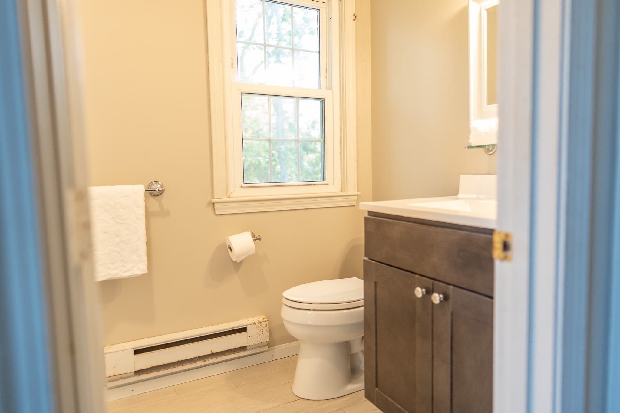 Single Family Residence at 174 S Yarmouth Rd, Dennis MA 02638, photo 21 of 24