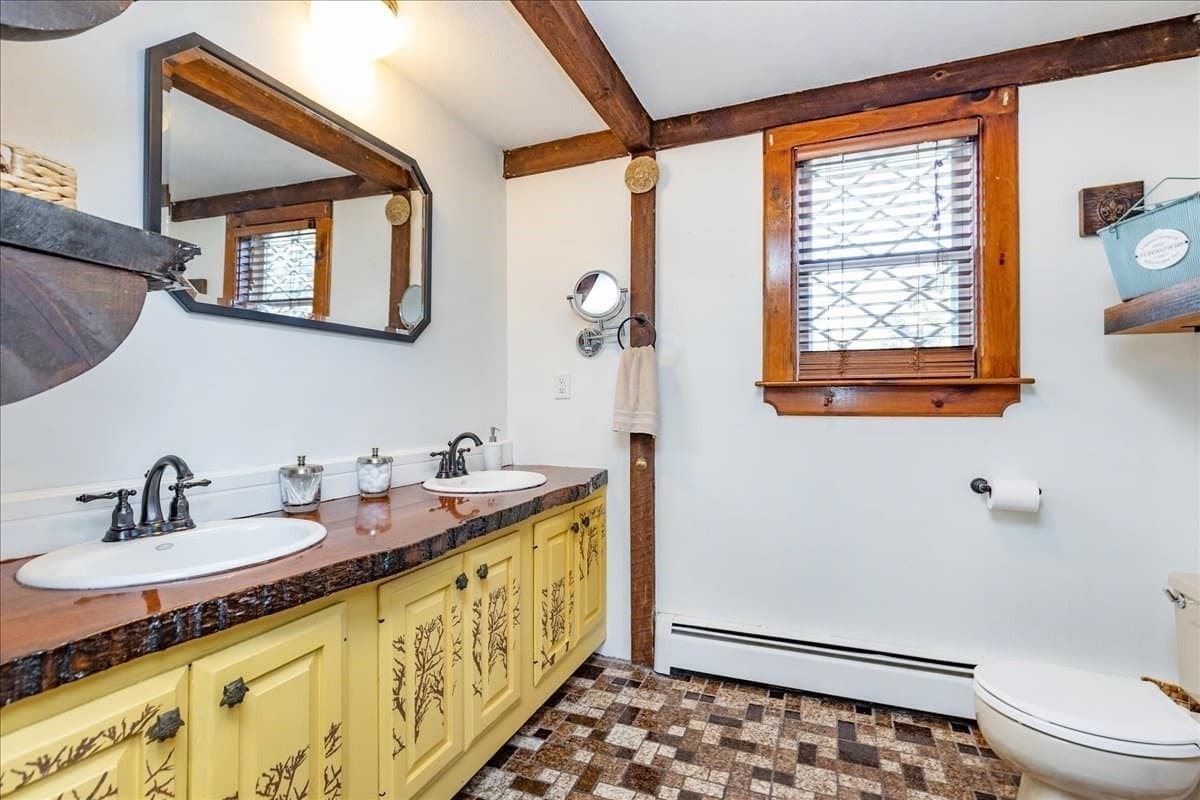 Single Family Residence at 4 Emerald Ave, Salem MA 01970, photo 20 of 36