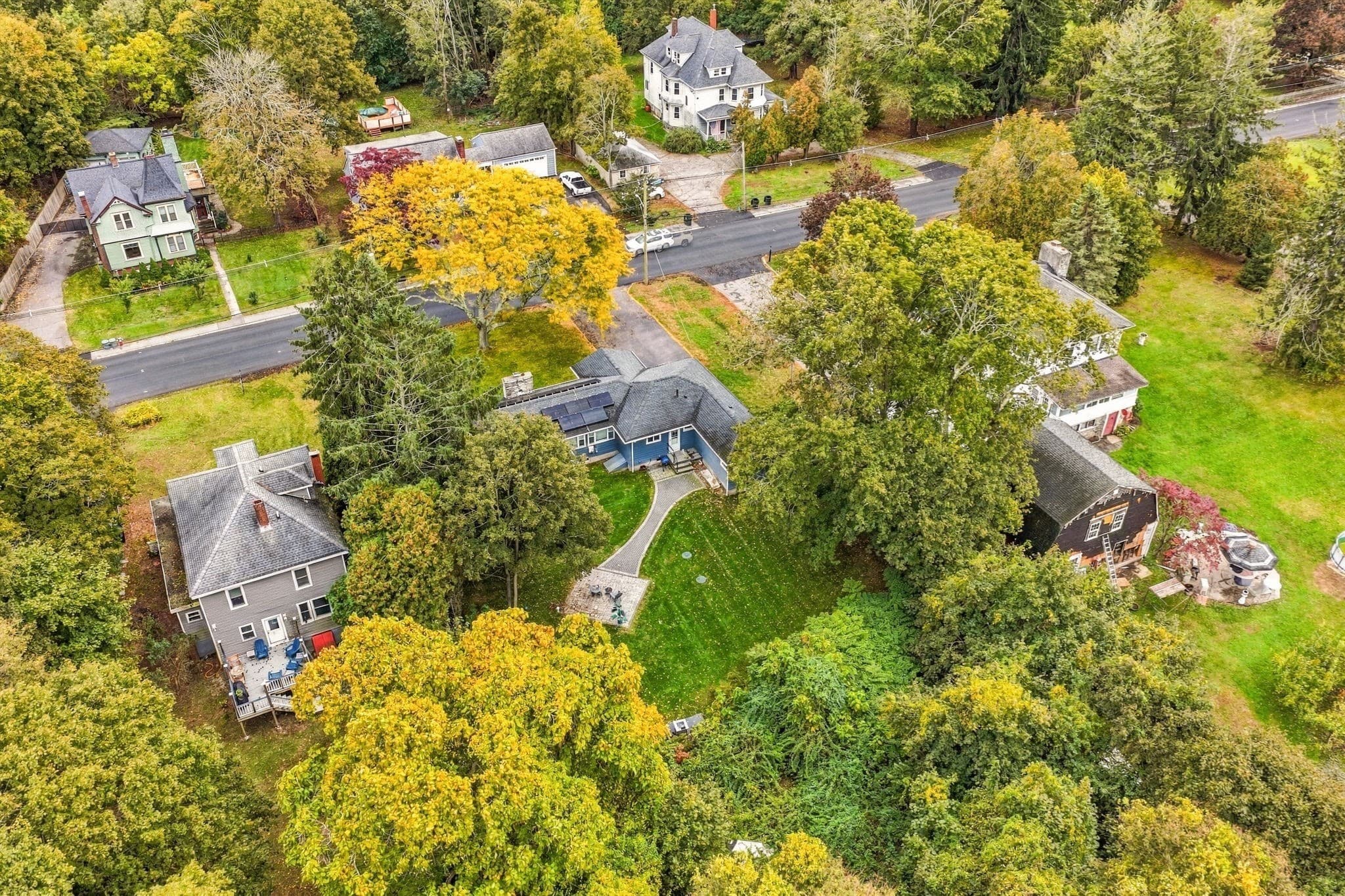 2 Family - 2 Units Side by Side at 655 Gardners Neck Rd, Swansea MA 02777, photo 5 of 42