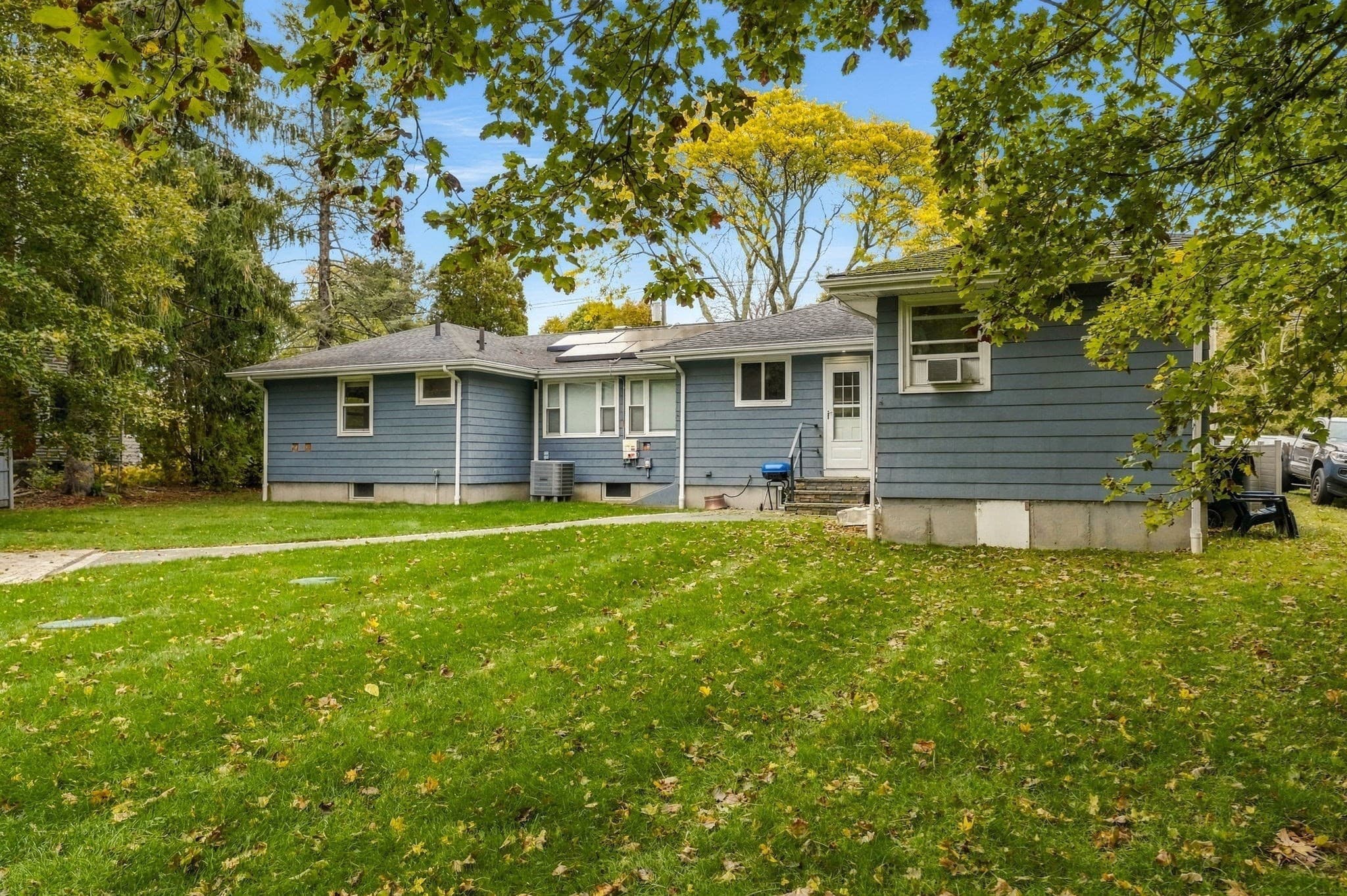 2 Family - 2 Units Side by Side at 655 Gardners Neck Rd, Swansea MA 02777, photo 40 of 42